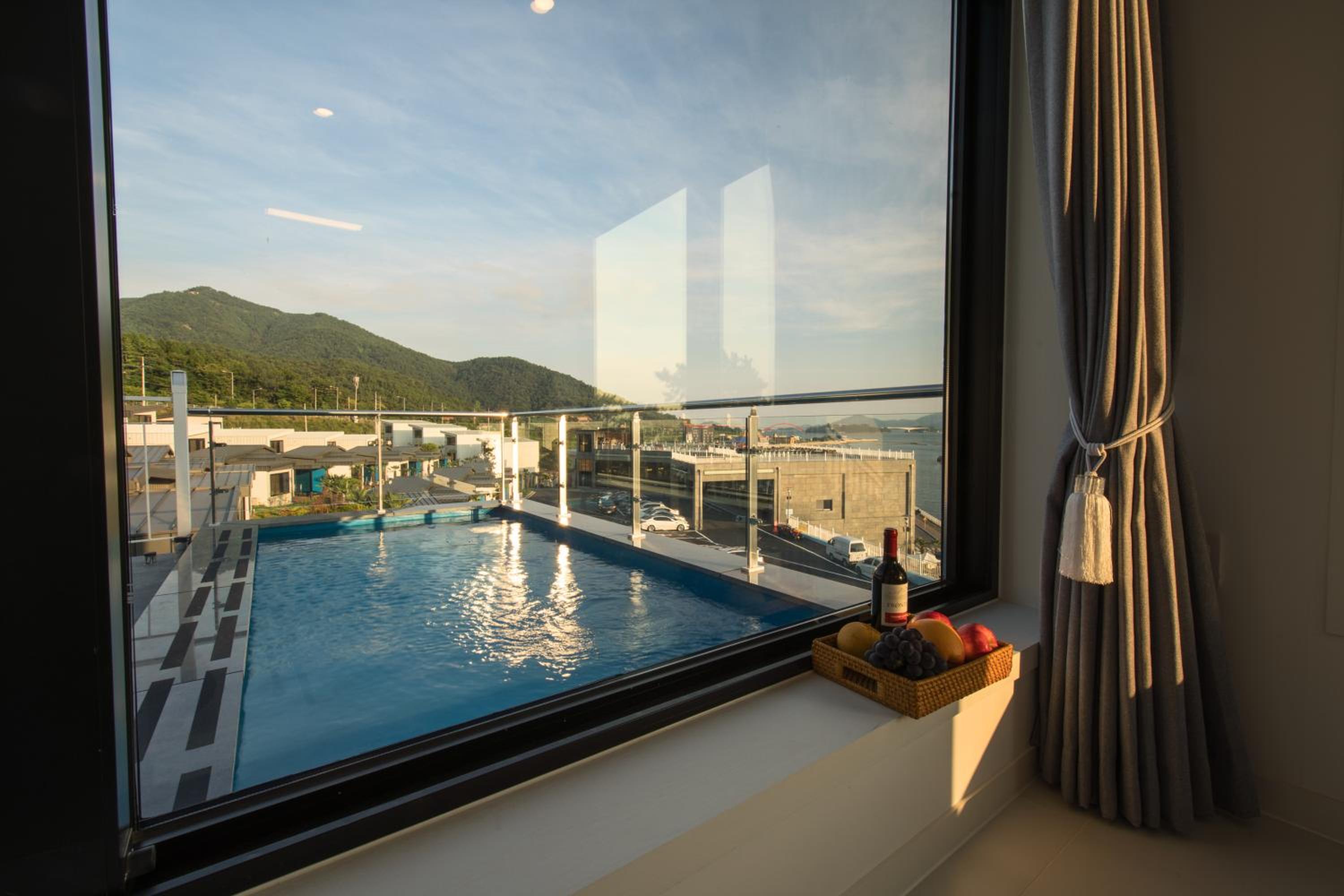 Arte Resort Spa & Pool Villa