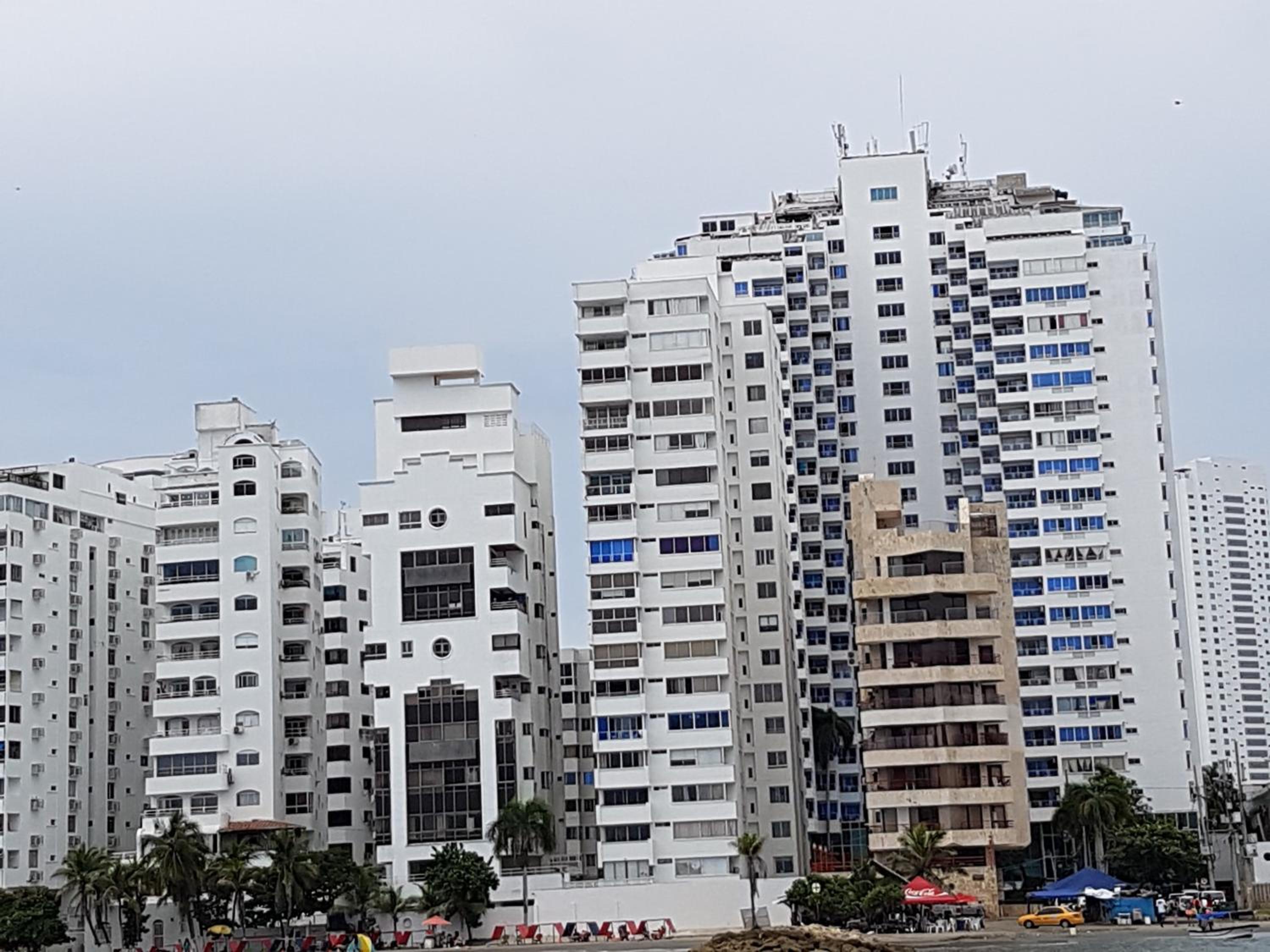 Espectaculares Vistas, Edificio Nautilus, Barrio El Laguito.