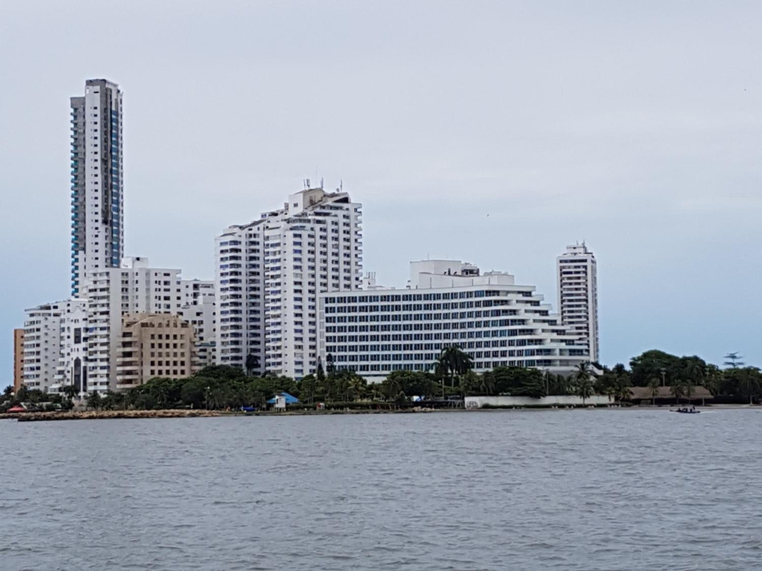Espectaculares Vistas, Edificio Nautilus, Barrio El Laguito.
