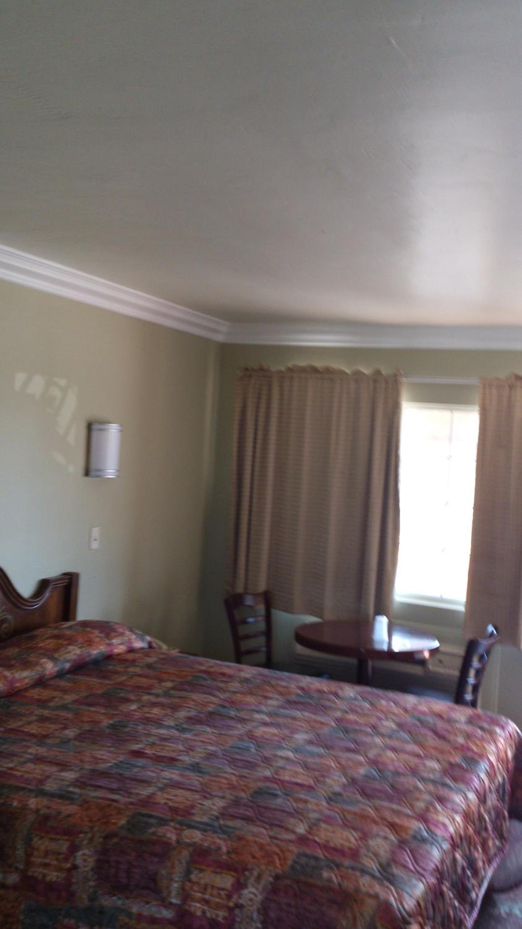 Santa Ana Travel Inn