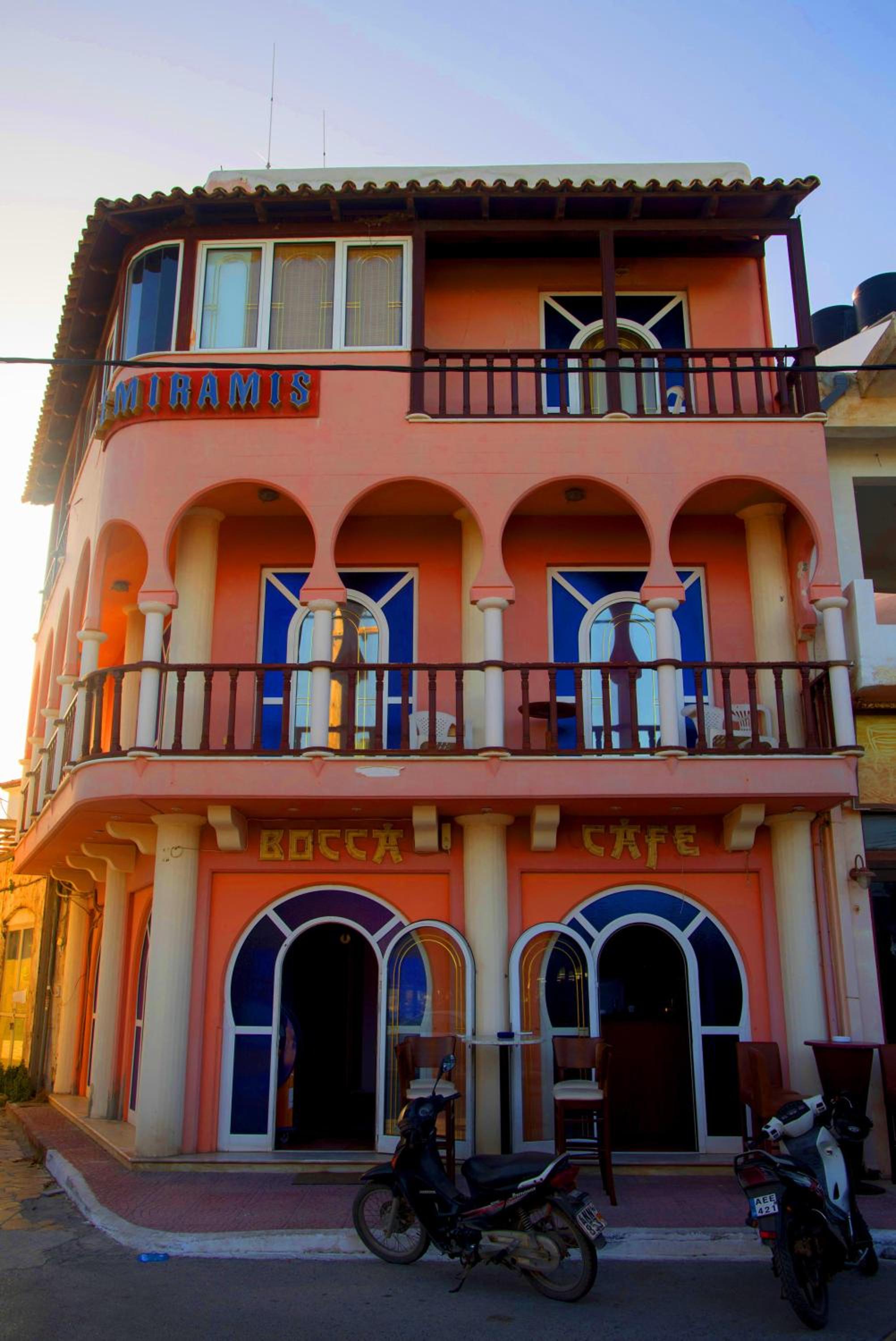 Hotel Semiramis Apartments - Image 1