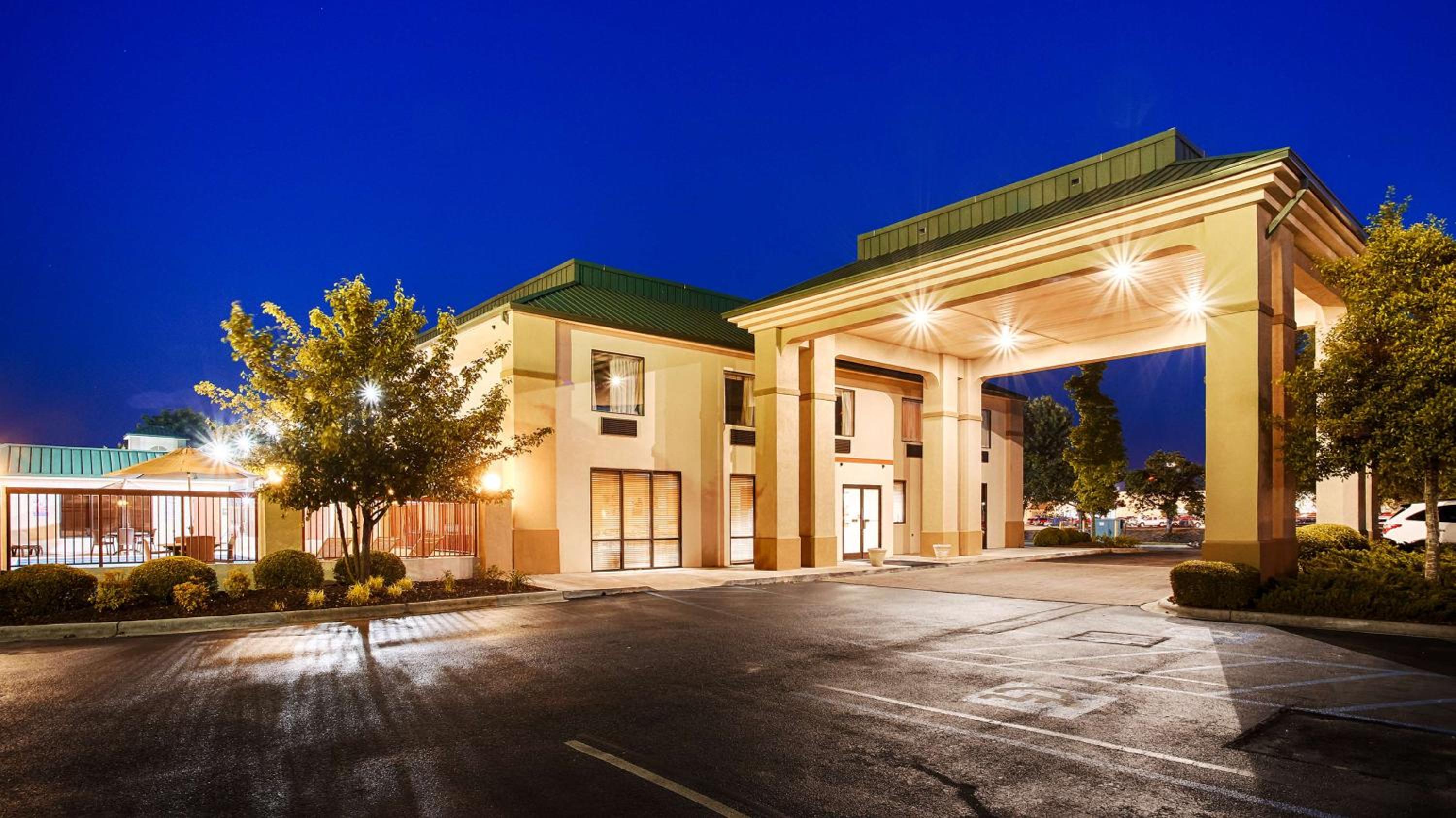 Lumberton Vacations - Best Western Lumberton - Property Image 1