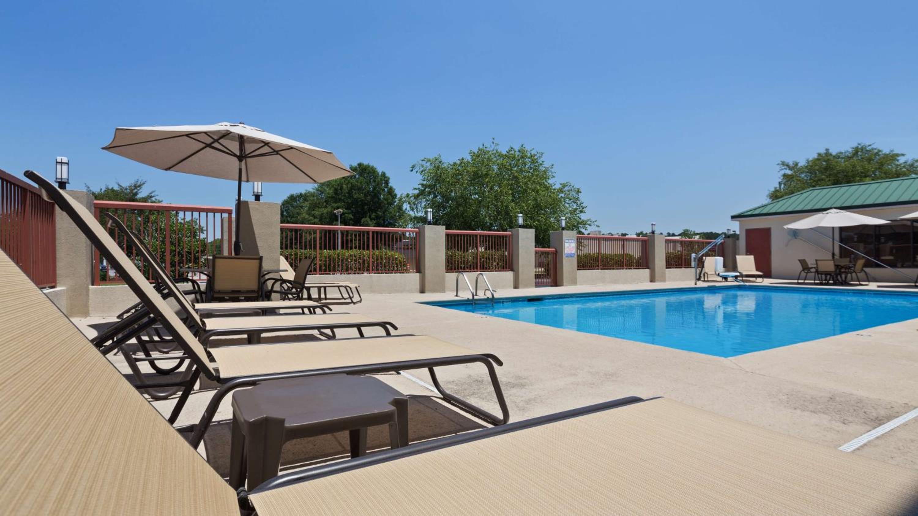 Lumberton Vacations - Best Western Lumberton - Property Image 1