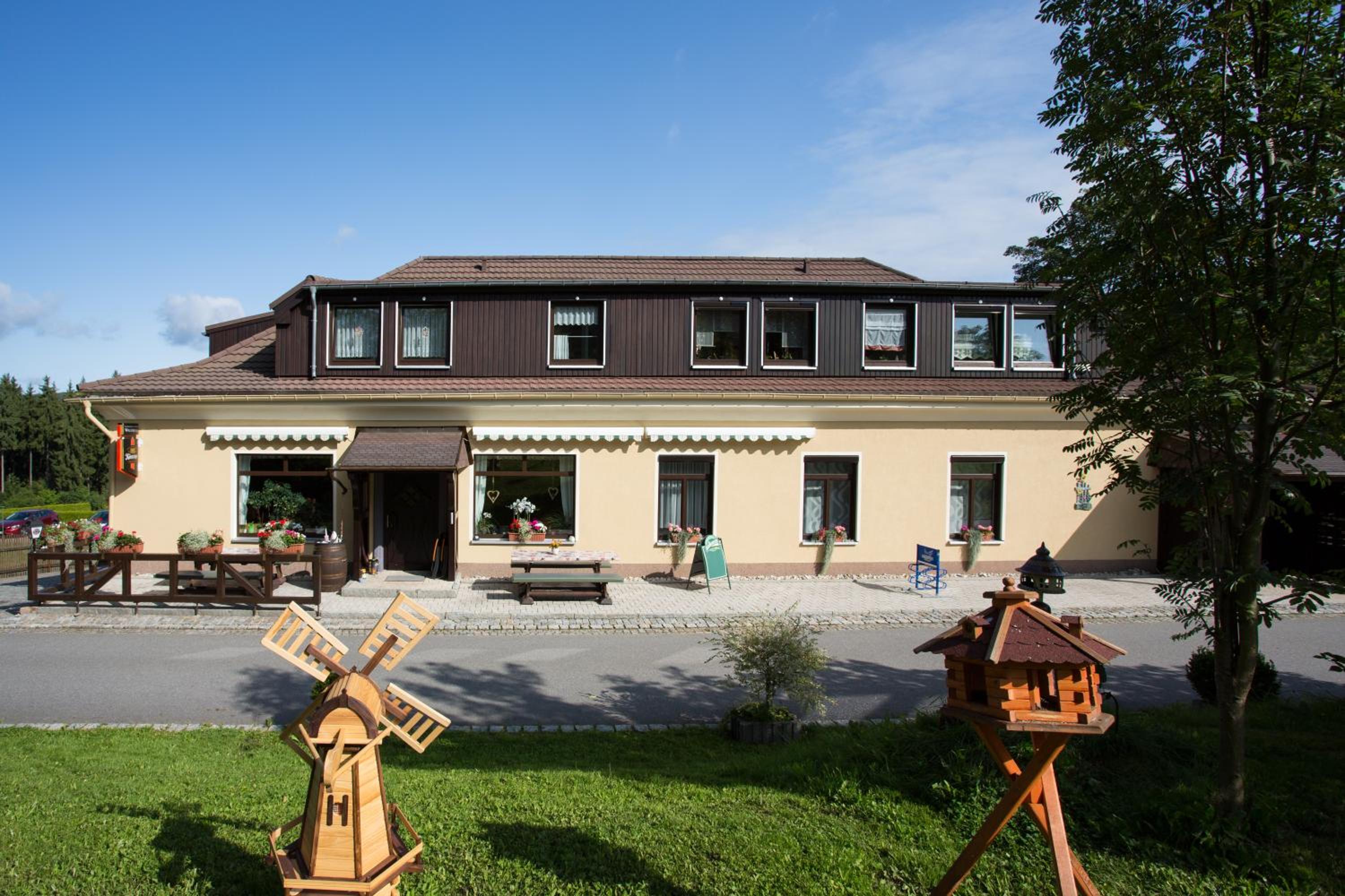 Gaststätte & Pension Waldquell