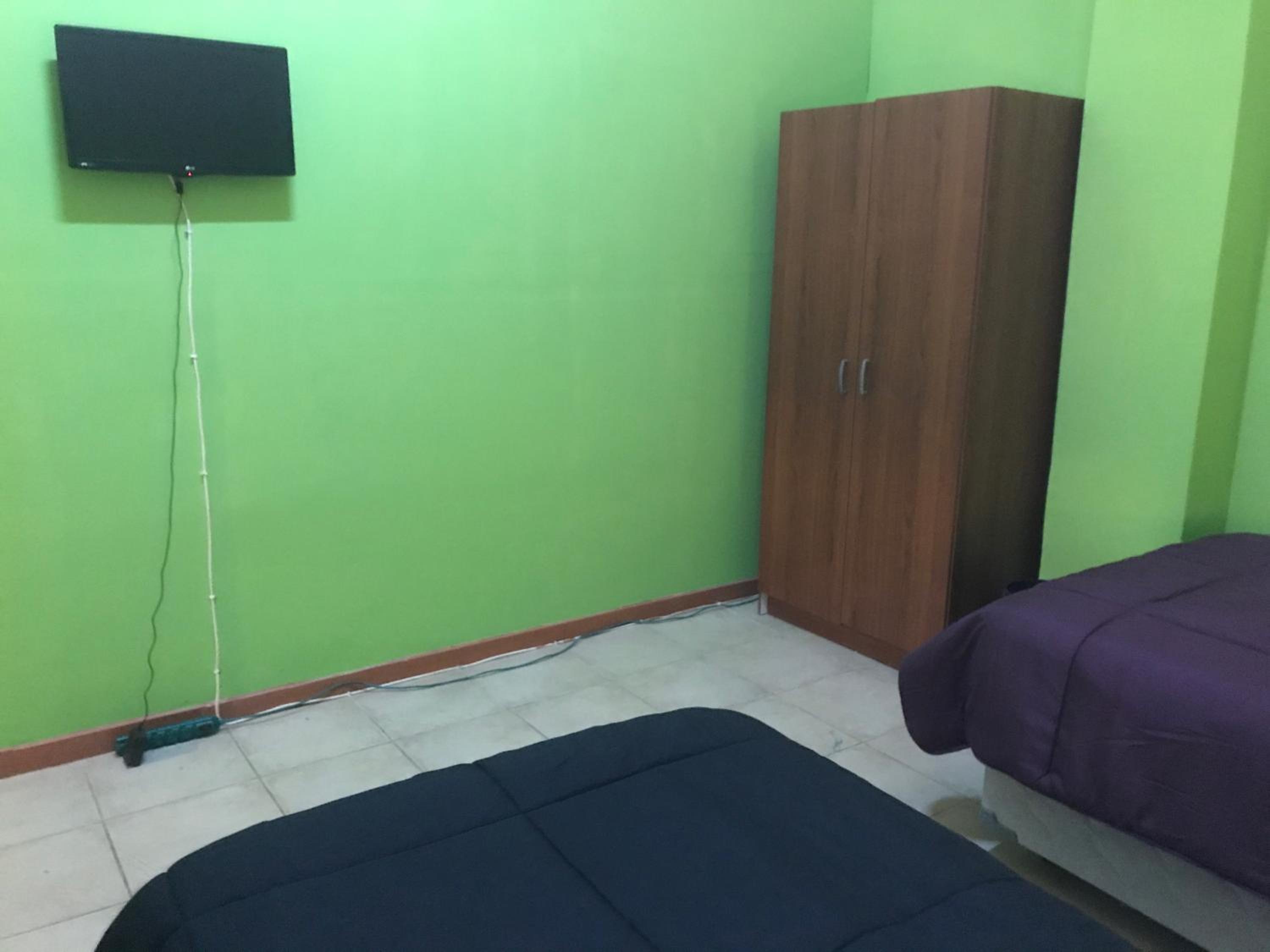 Hostal Tricontinental