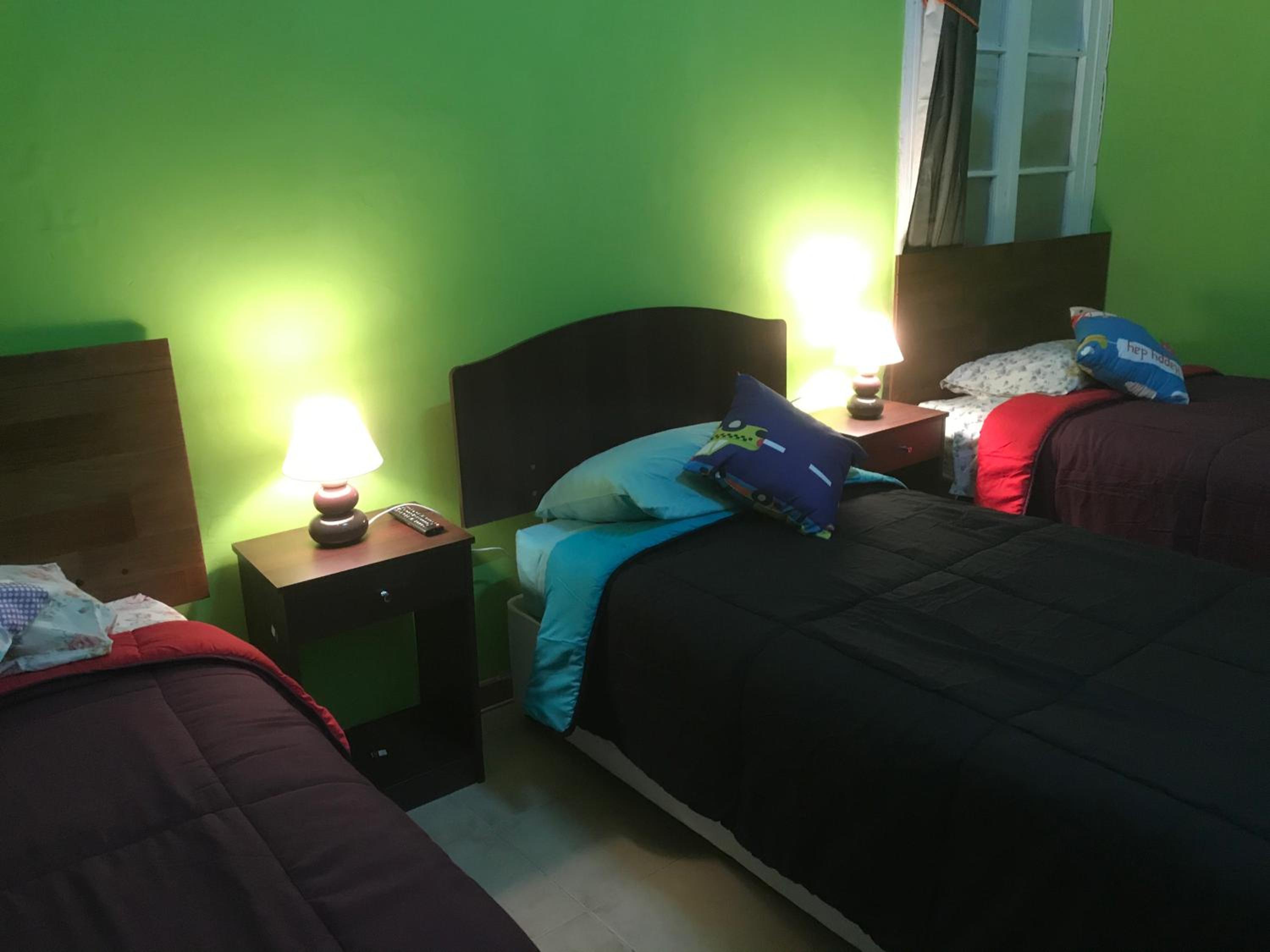 Hostal Tricontinental