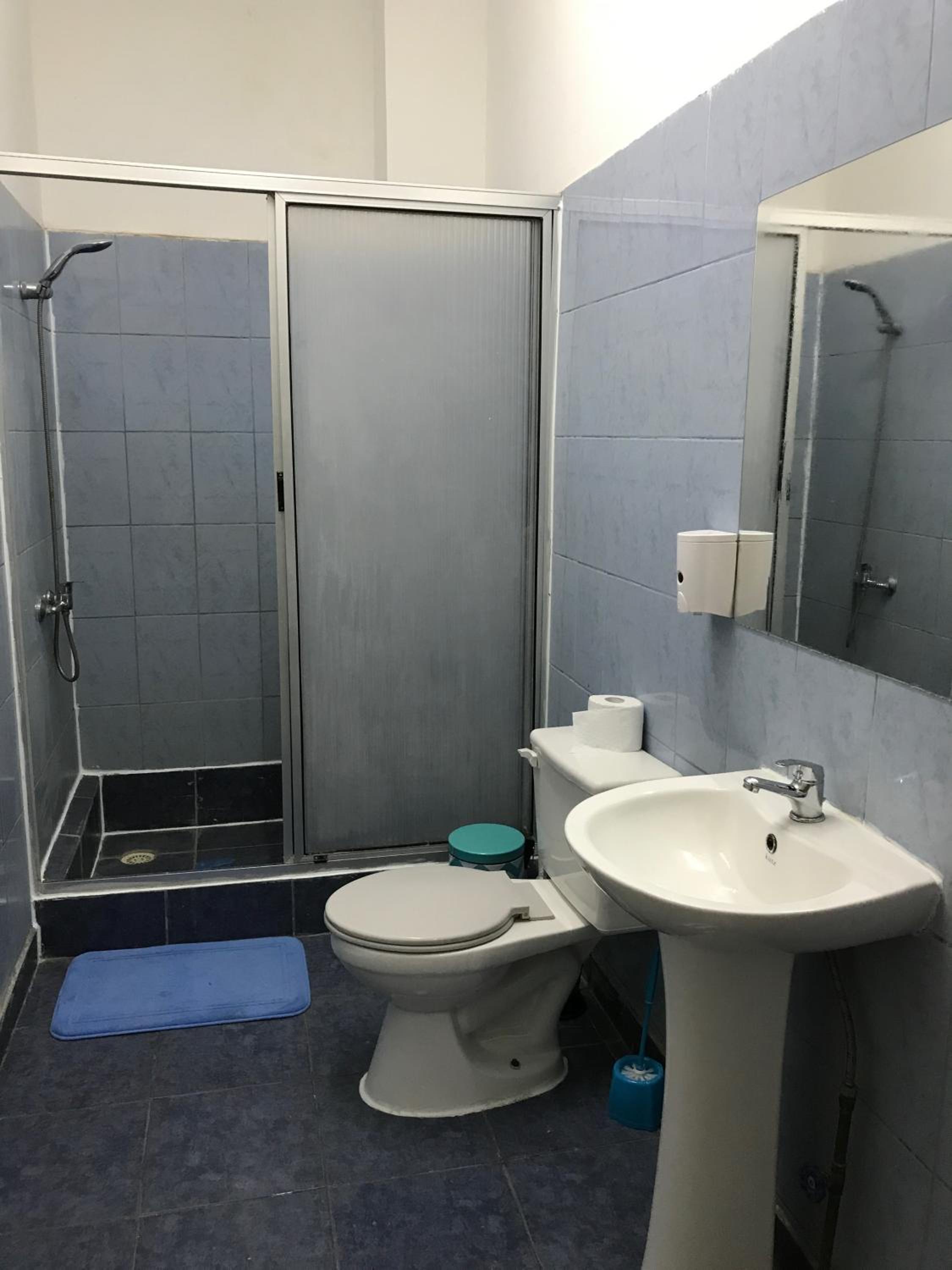 Hostal Tricontinental