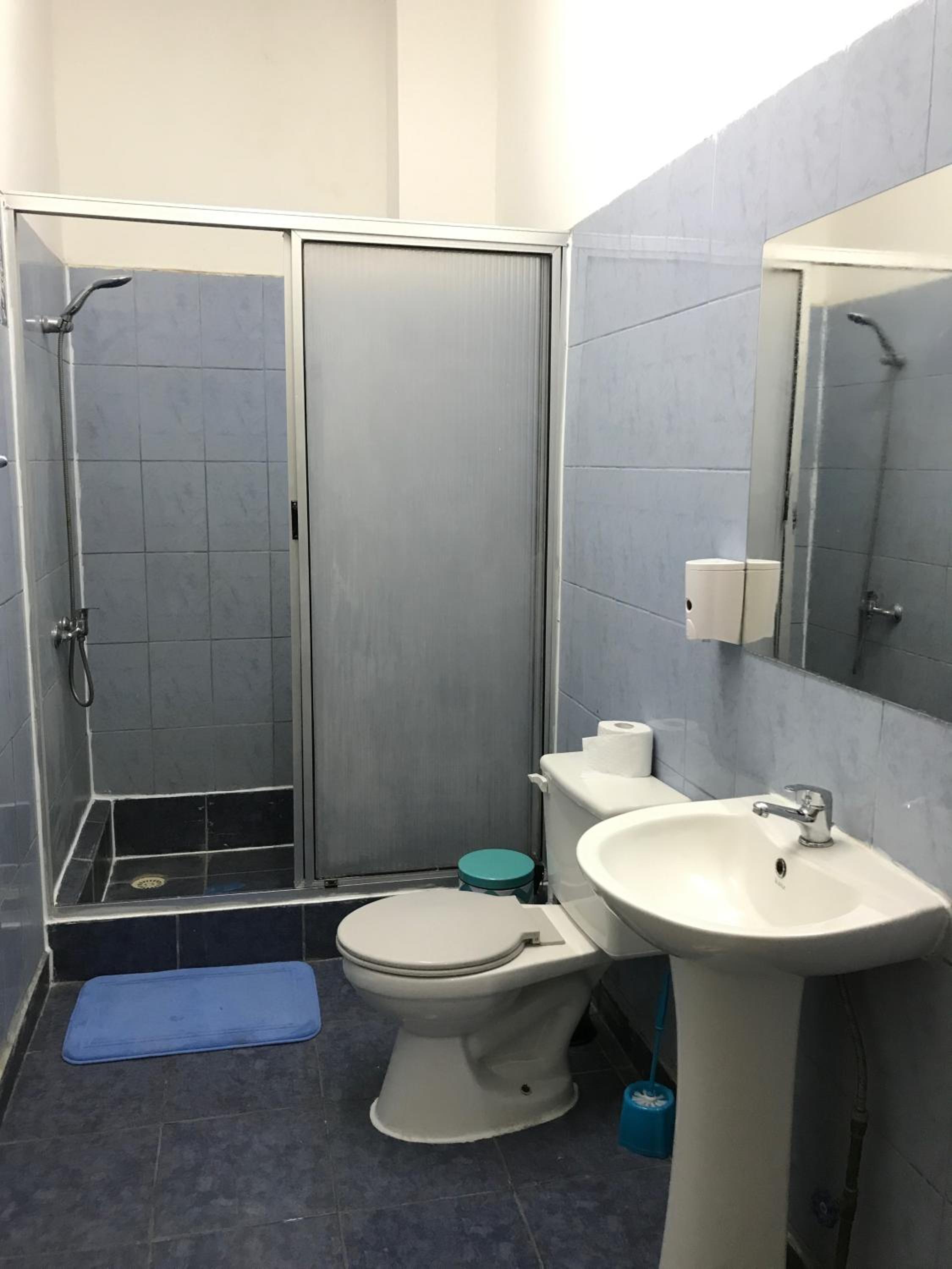 Hostal Tricontinental