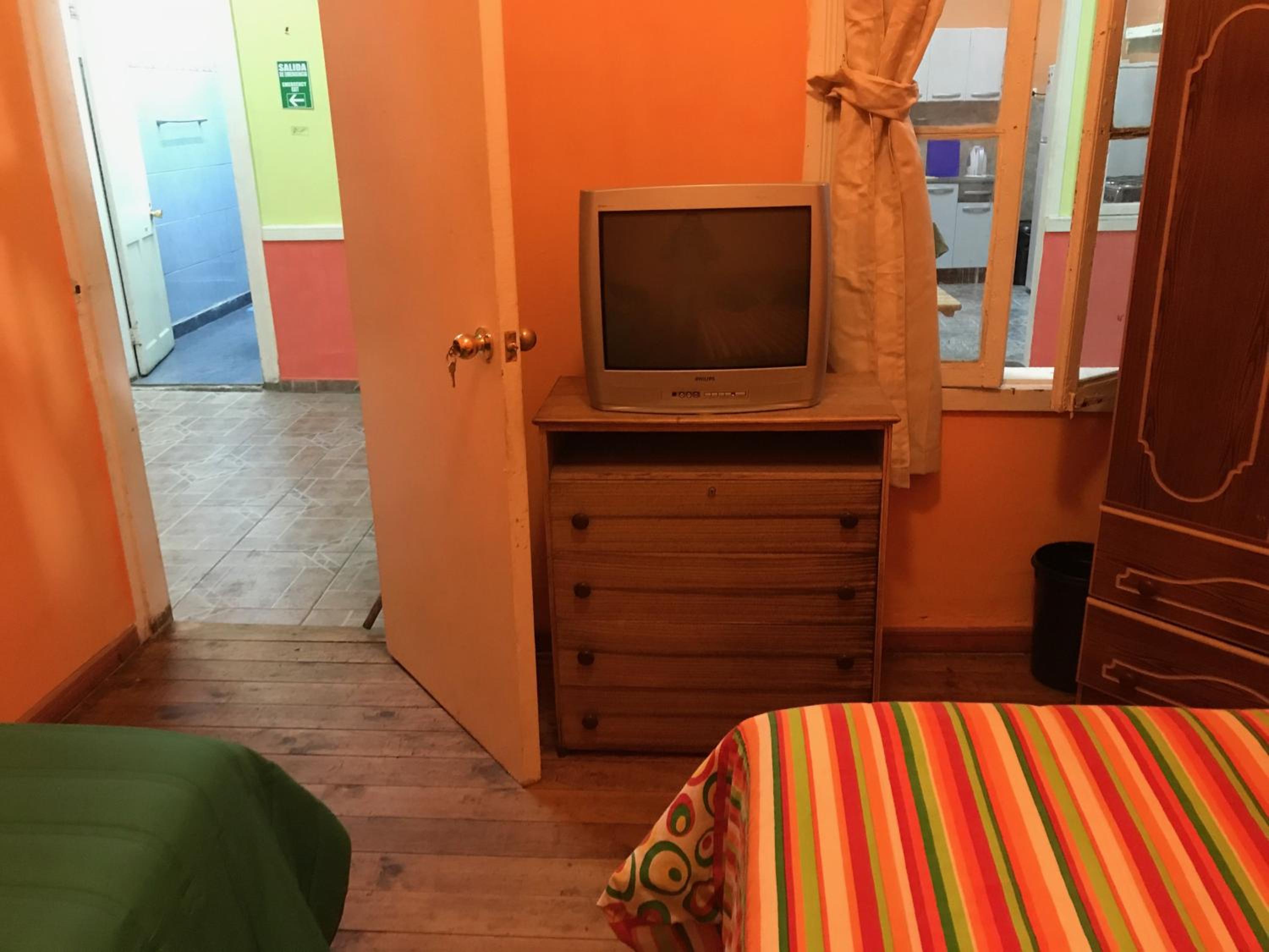 Hostal Tricontinental