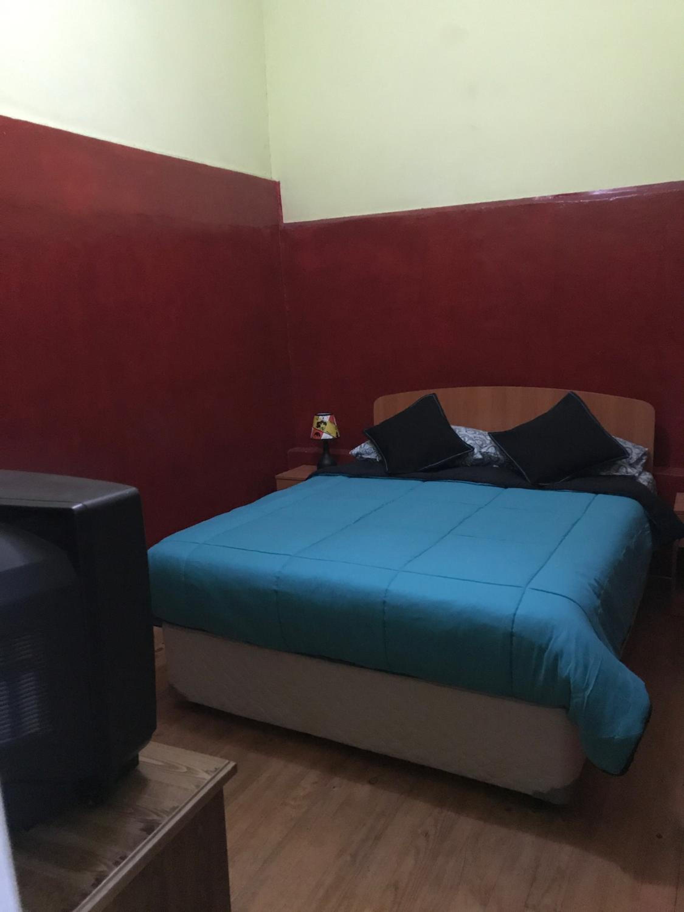 Hostal Tricontinental