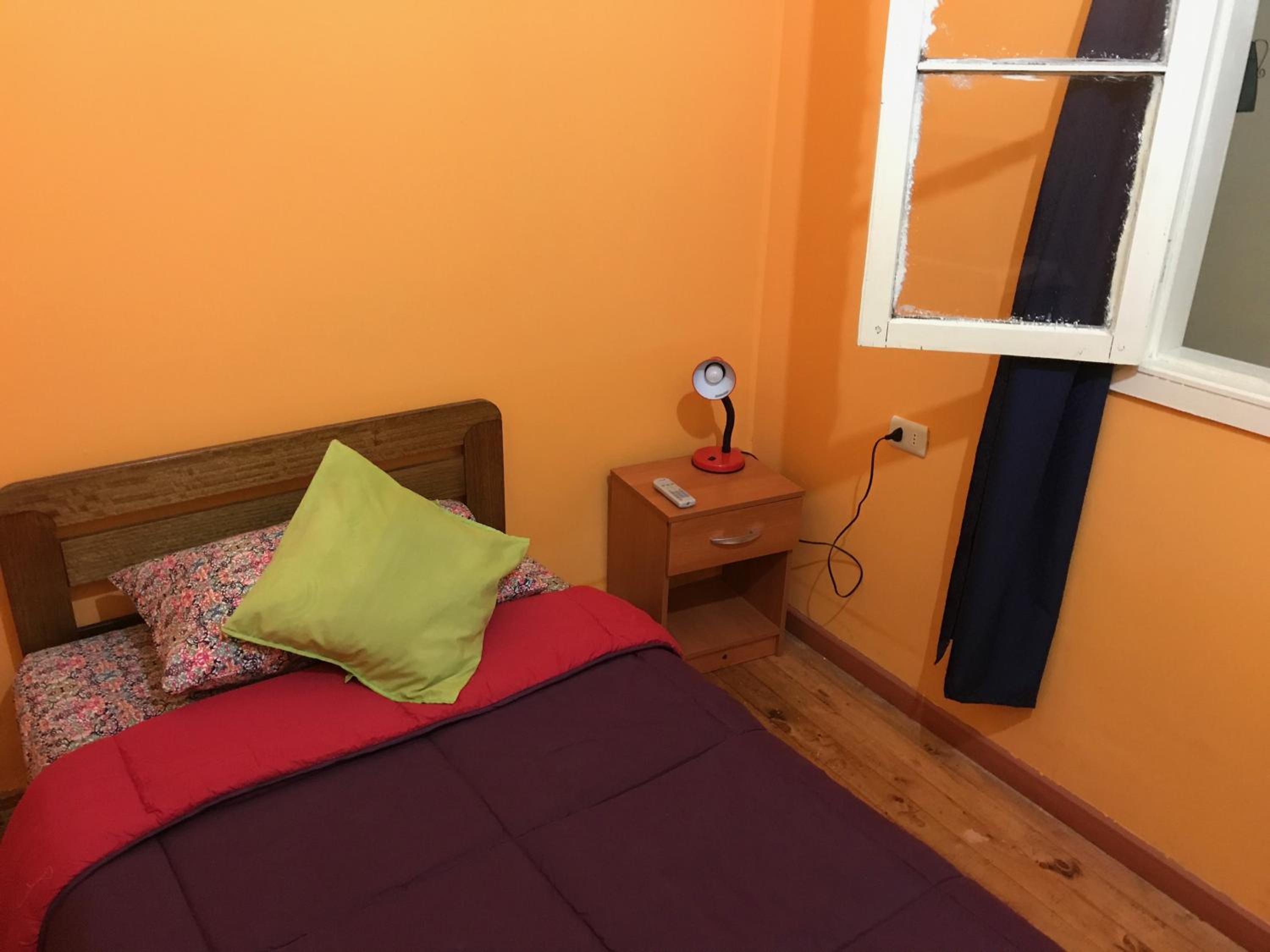 Hostal Tricontinental
