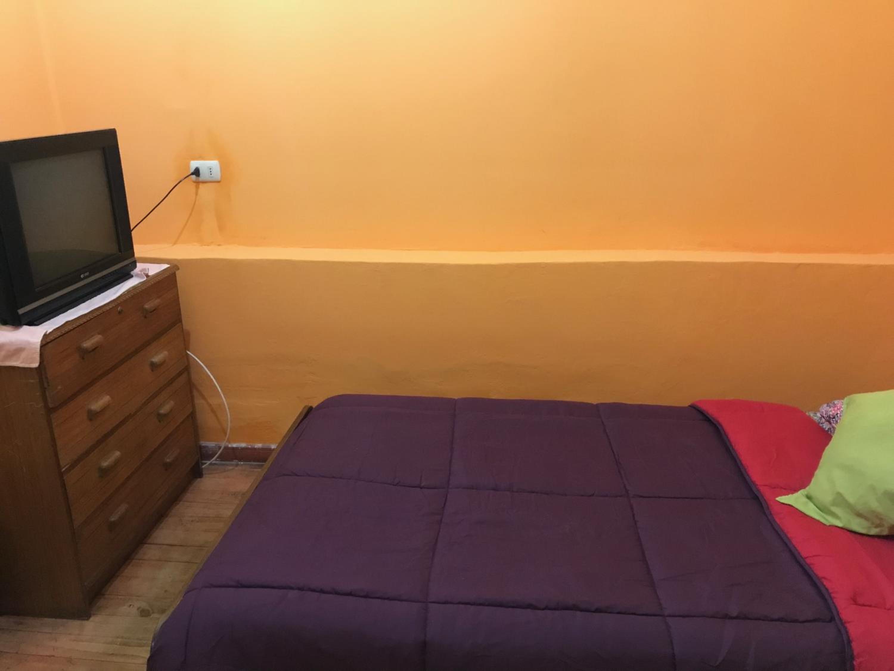 Hostal Tricontinental