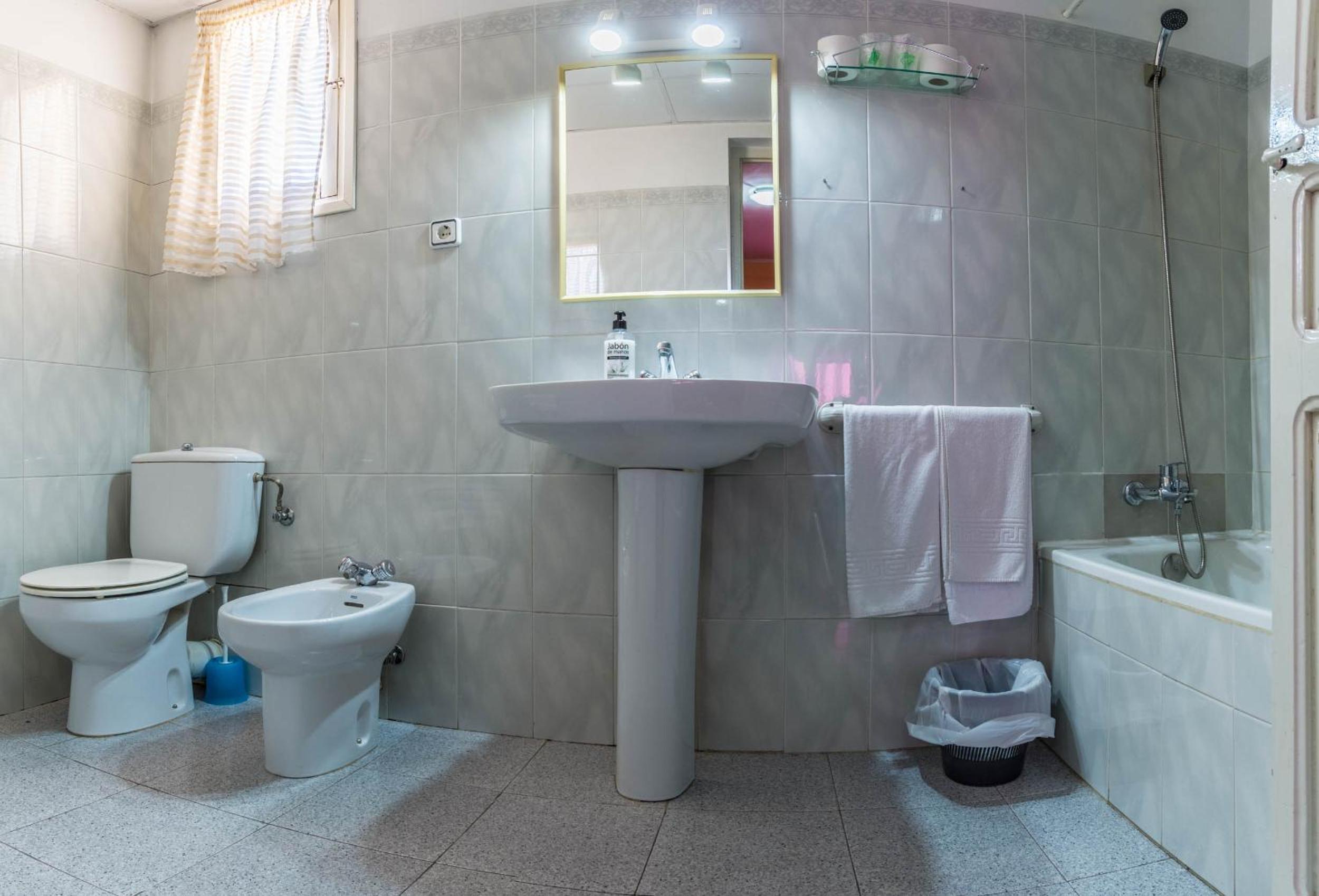 Hostal Urgell