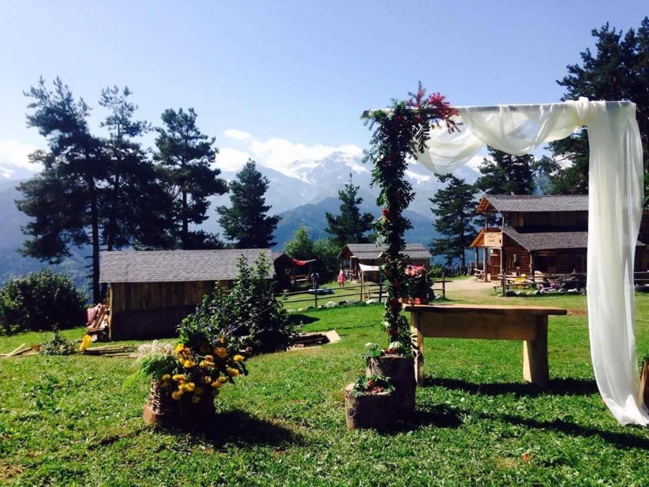 Heshkili huts and cabins Svaneti