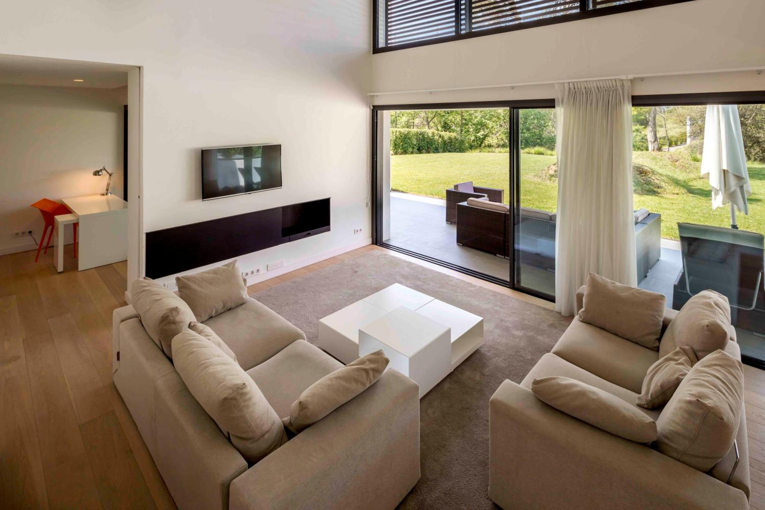 Holiday Rentals at Camiral, a Quinta do Lago Resort