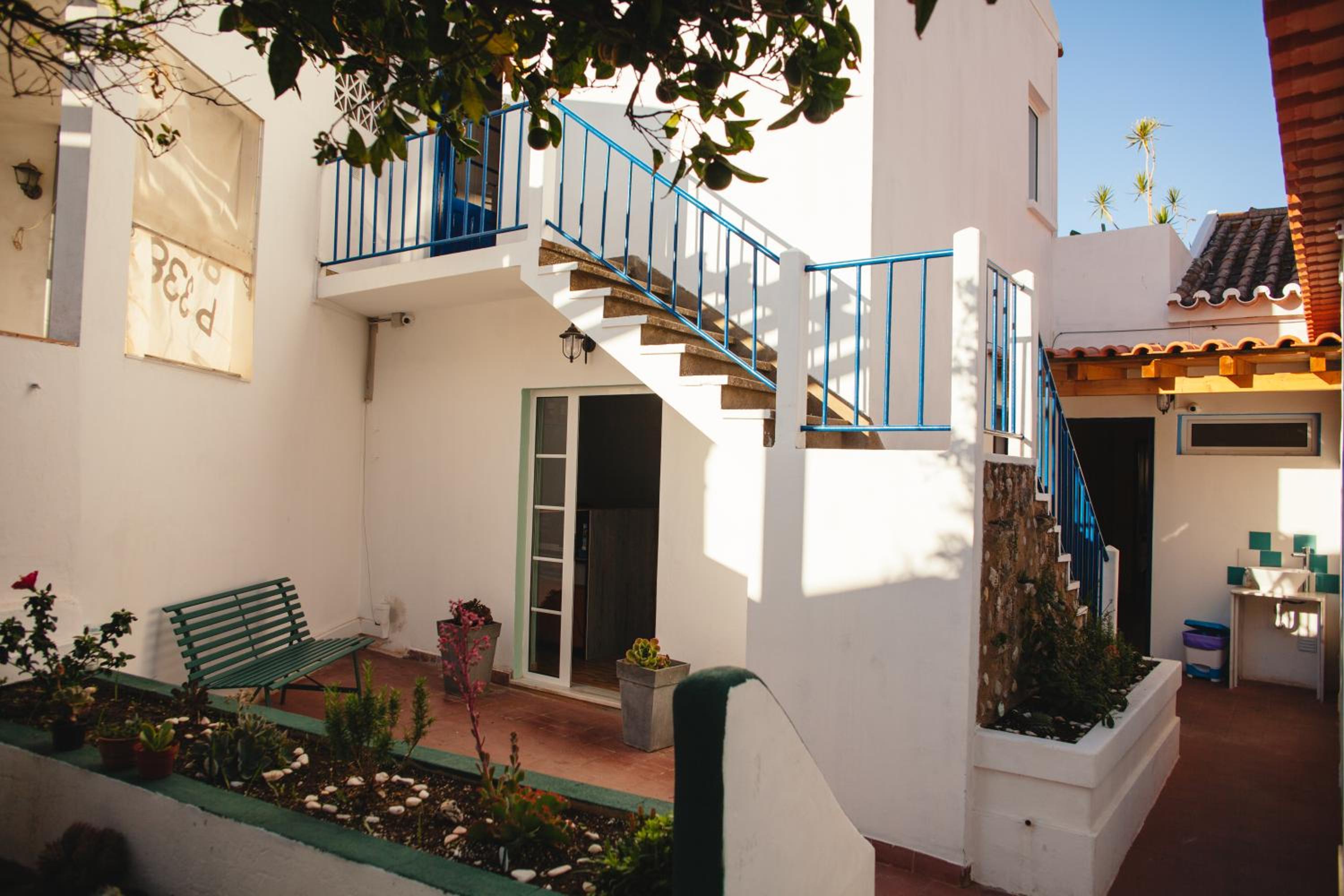 Hotel Orange3 Hostel - Image 1