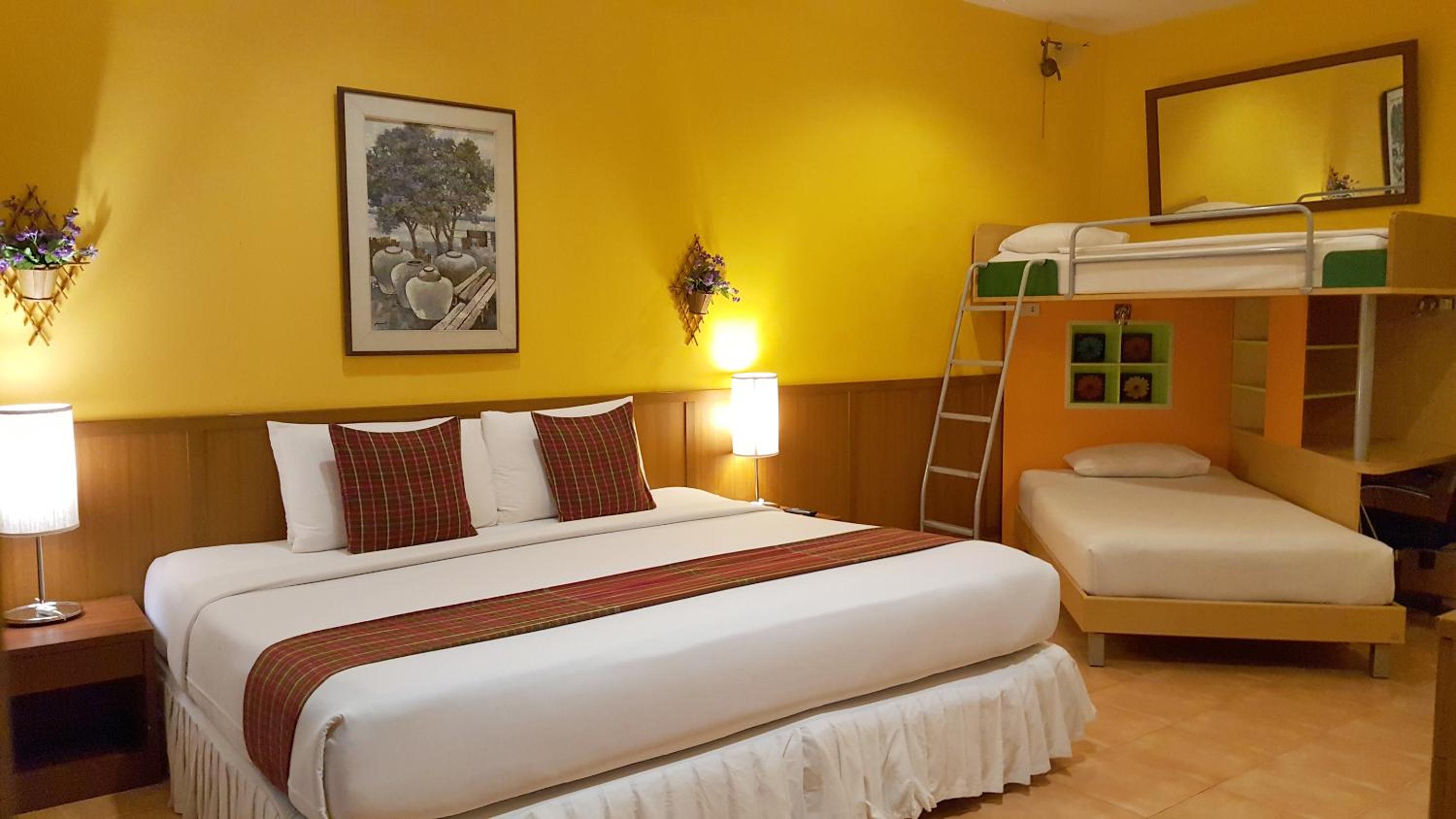 Birds and Bees Resort