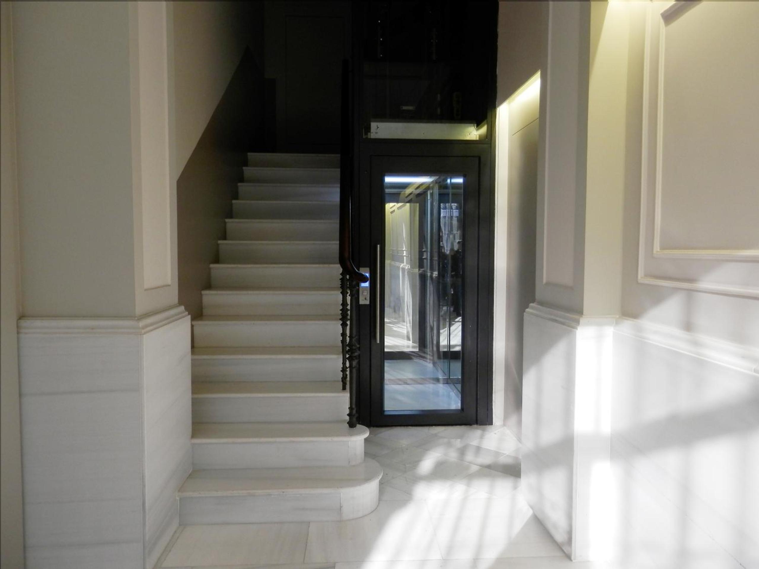 Barcelona Central Garden Hostal