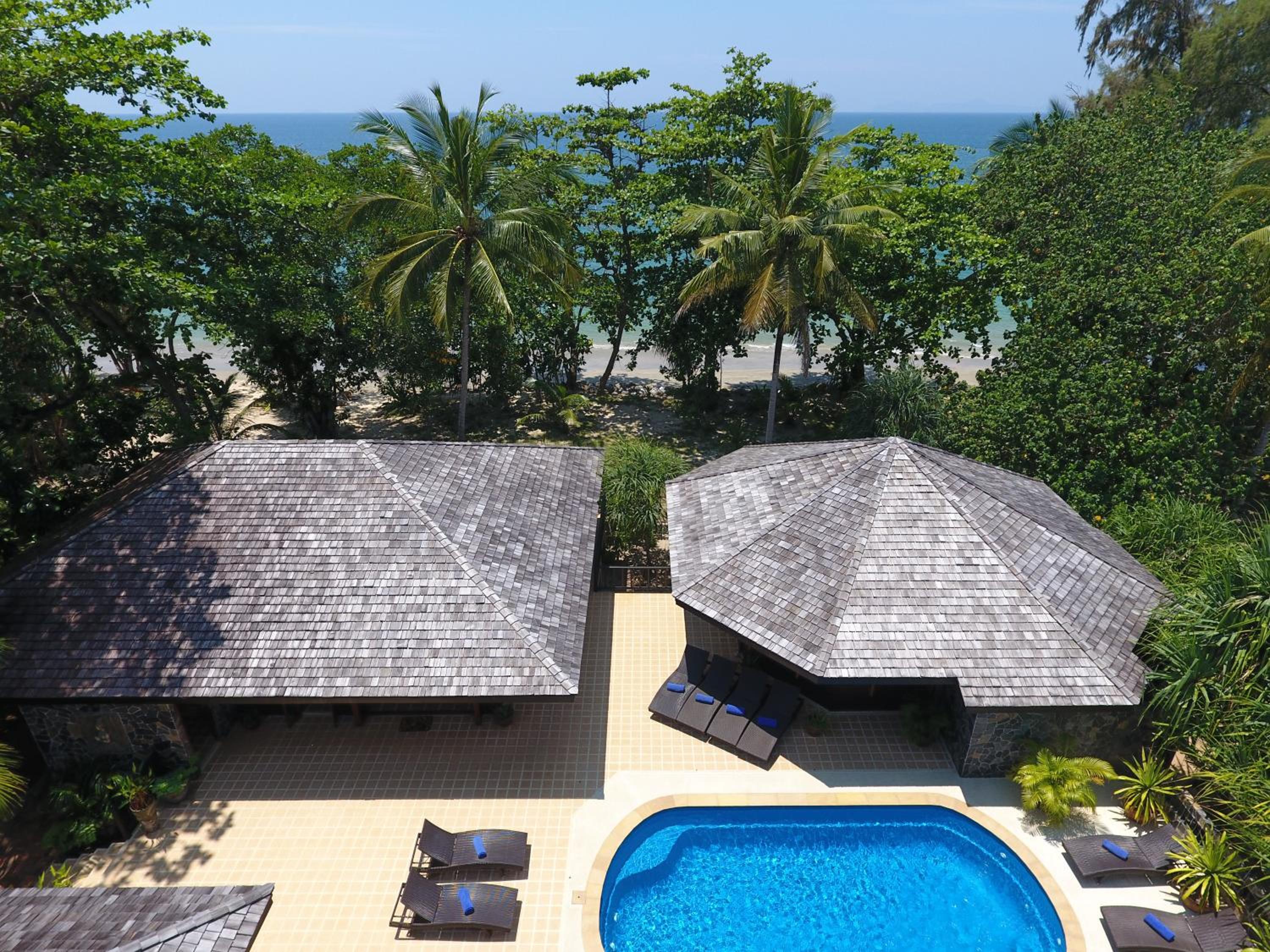 Koh Jum Beach Villas 