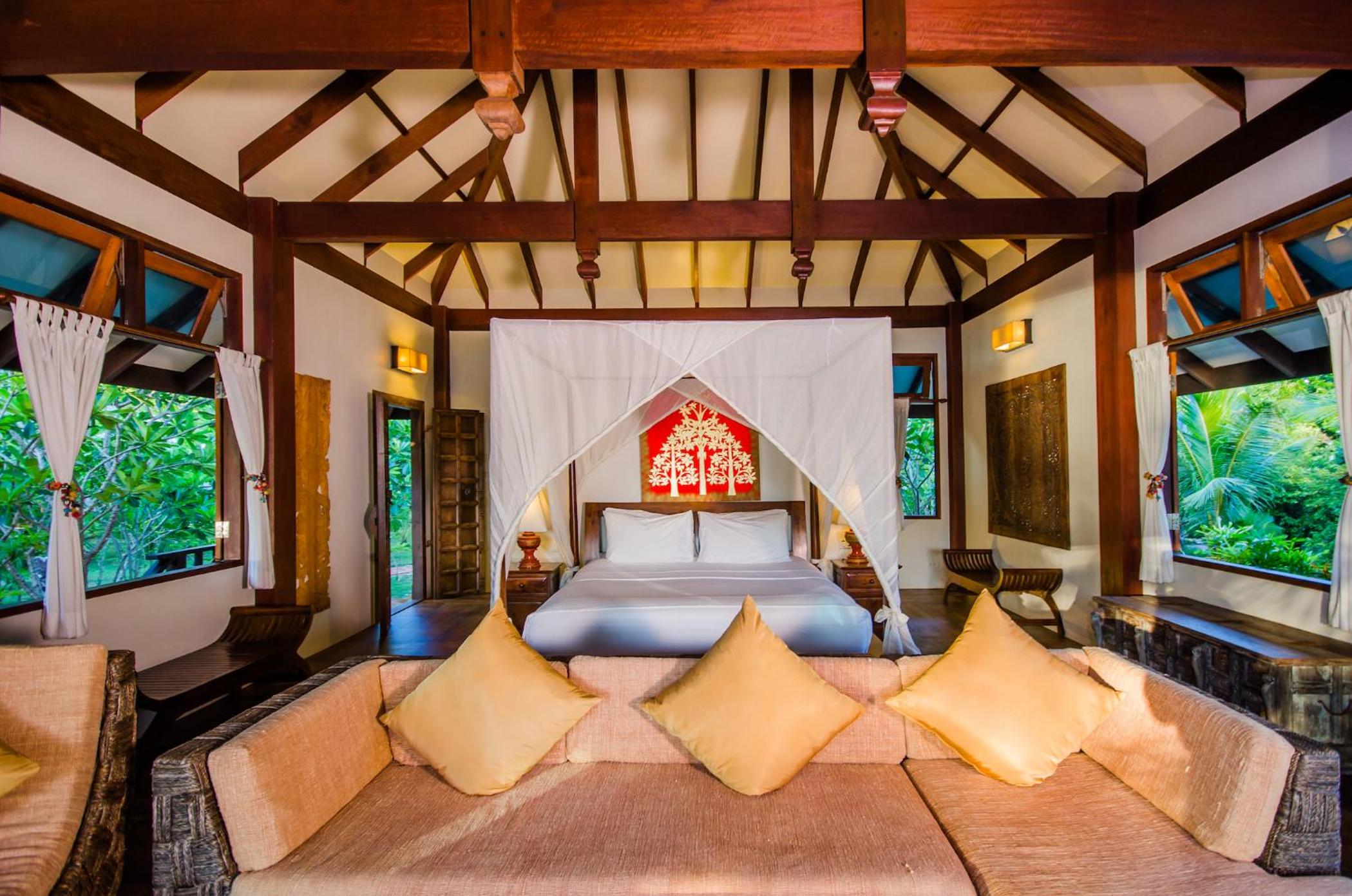 Koh Jum Beach Villas 