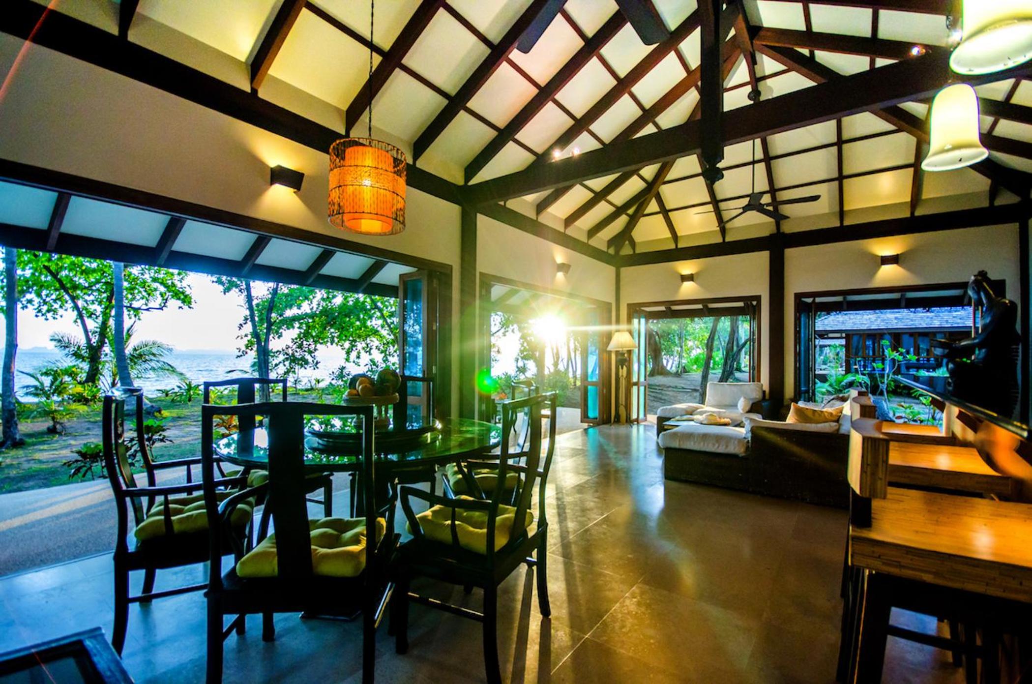 Koh Jum Beach Villas 