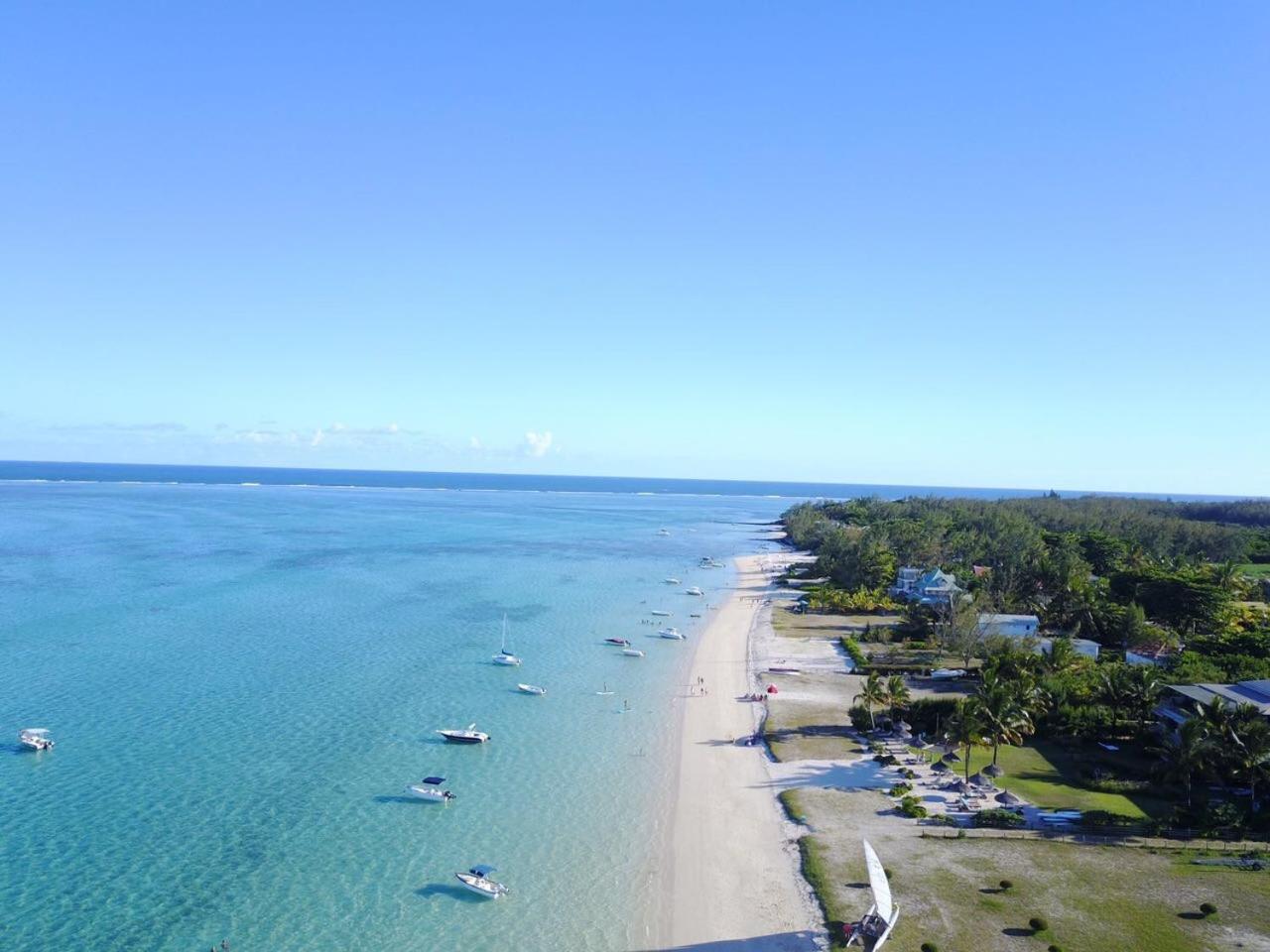 Paradise Beach Luxury Beachfront Apartment Pointe d'Esny, photo 33