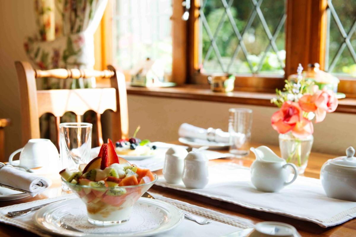 Knightsbury Guest House