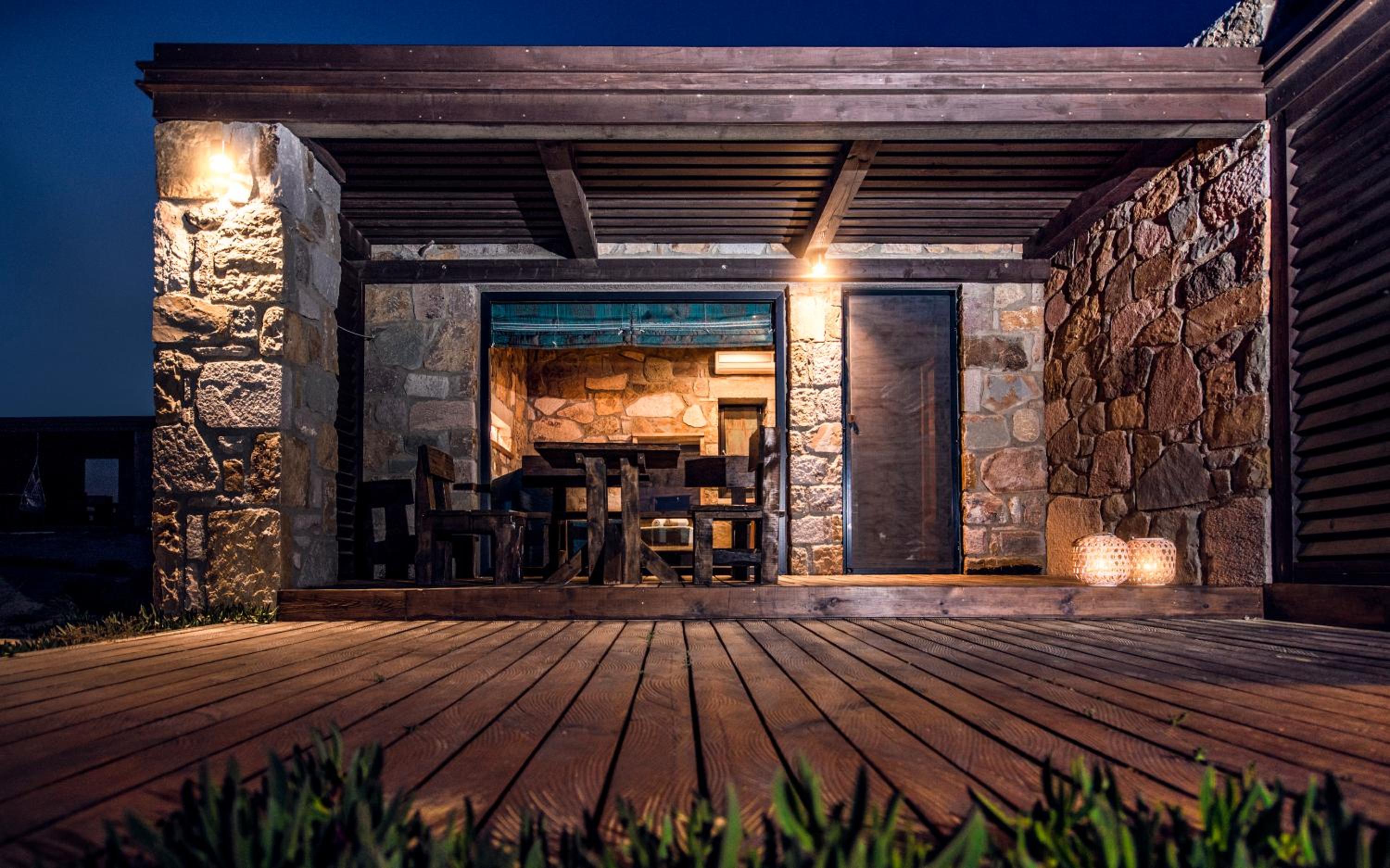 Keros Blue - Luxury in Wilderness