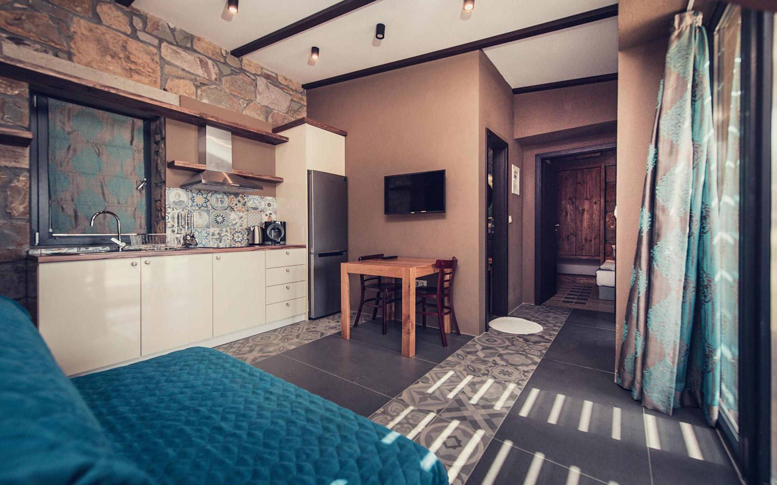 Keros Blue - Luxury in Wilderness