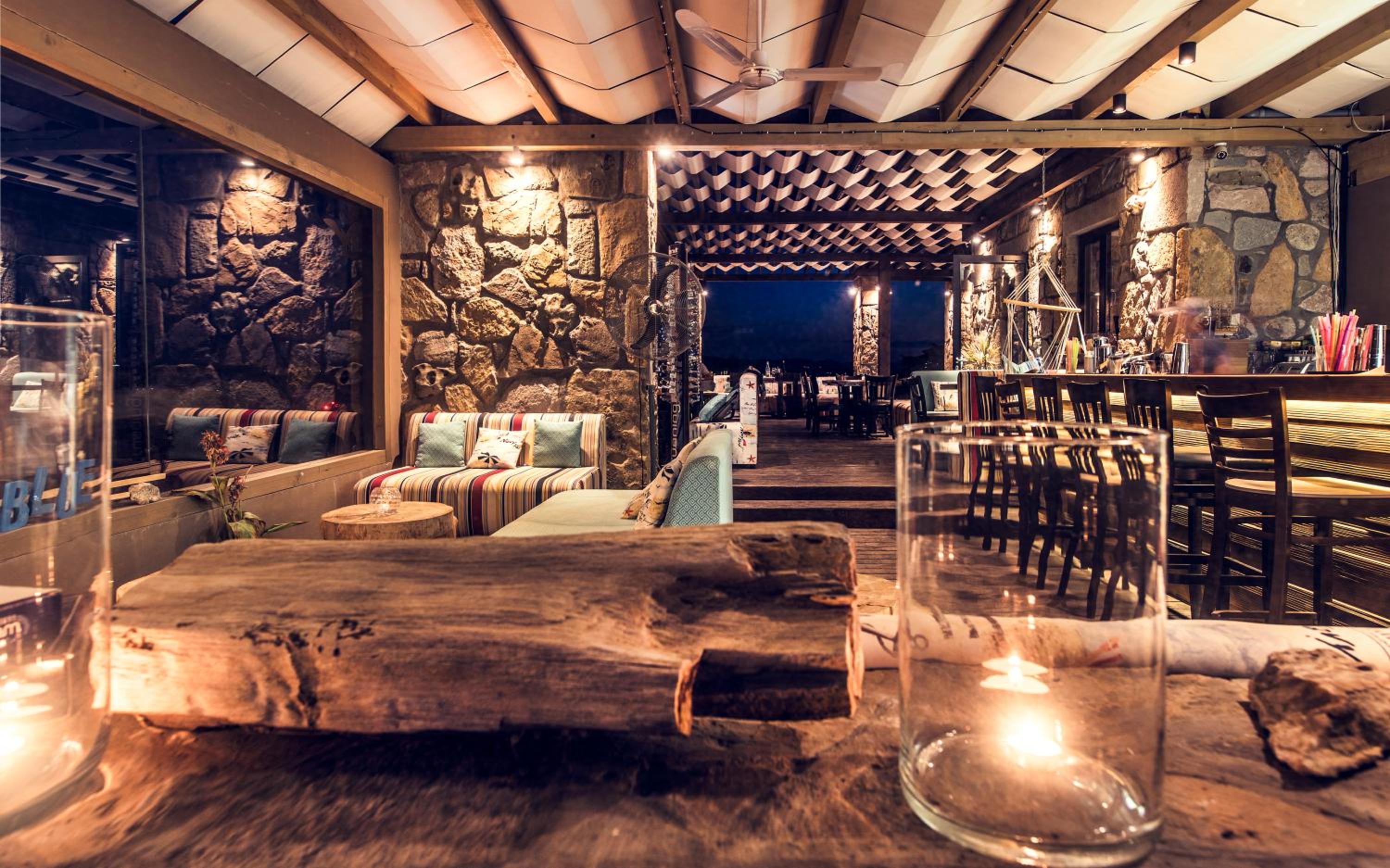 Keros Blue - Luxury in Wilderness