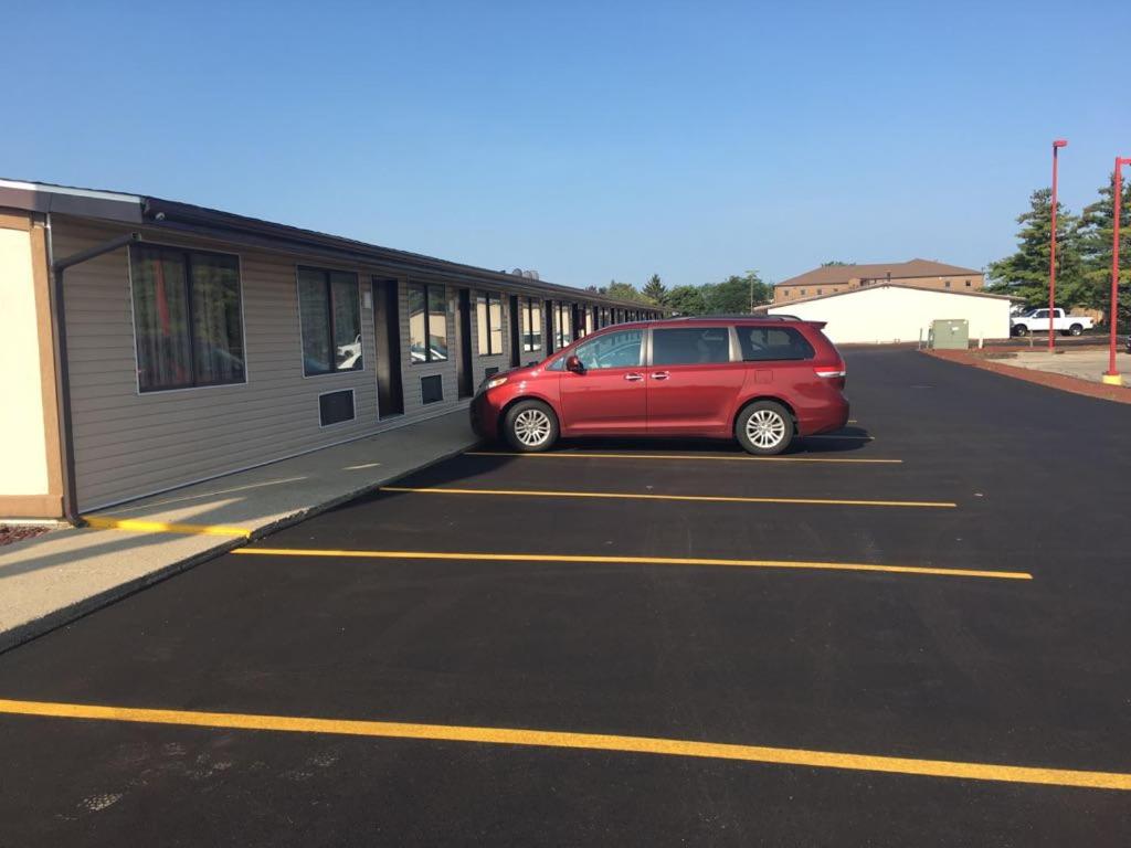 Super 9 Motel Troy