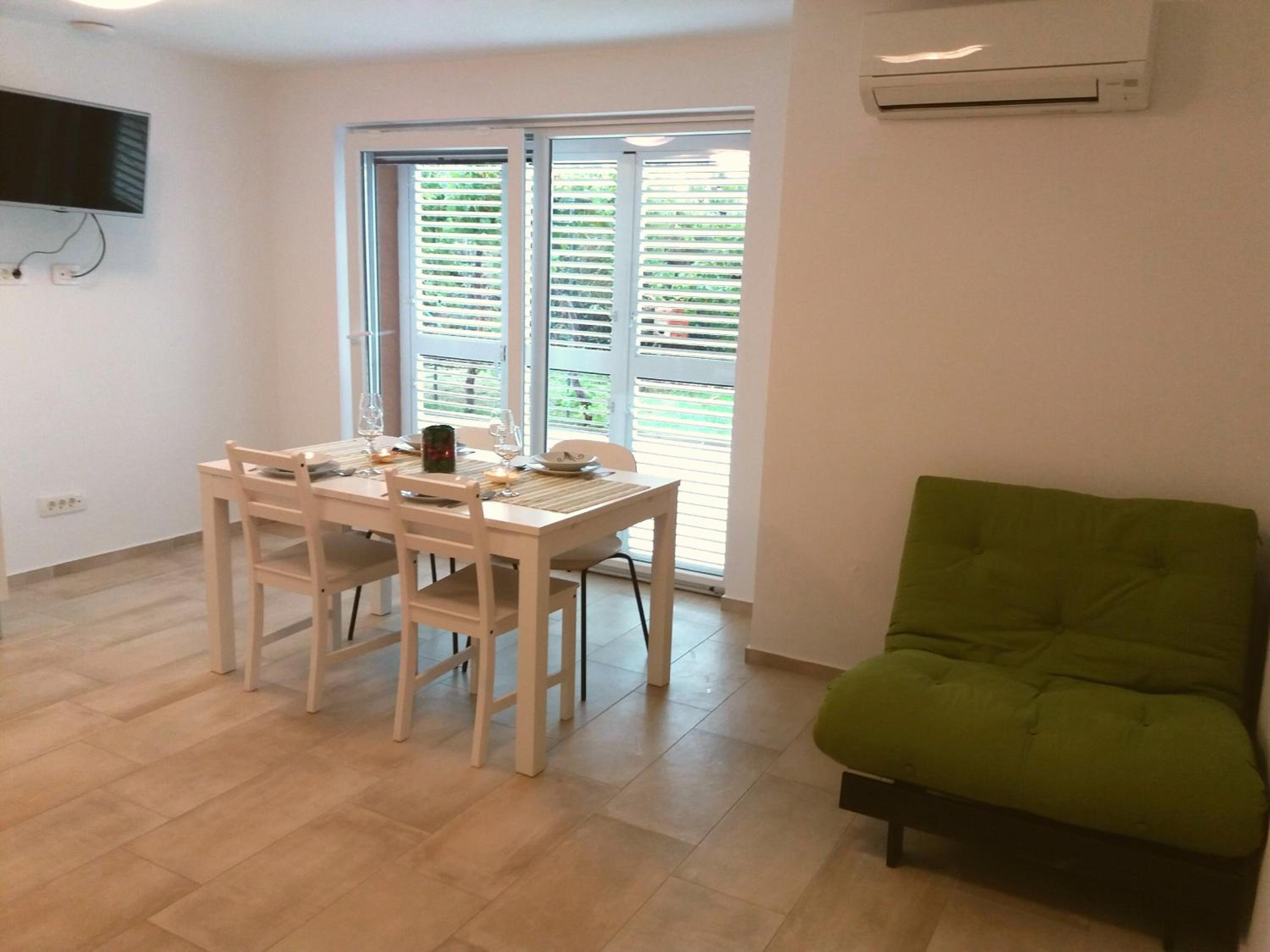 Apartments Mestrovic