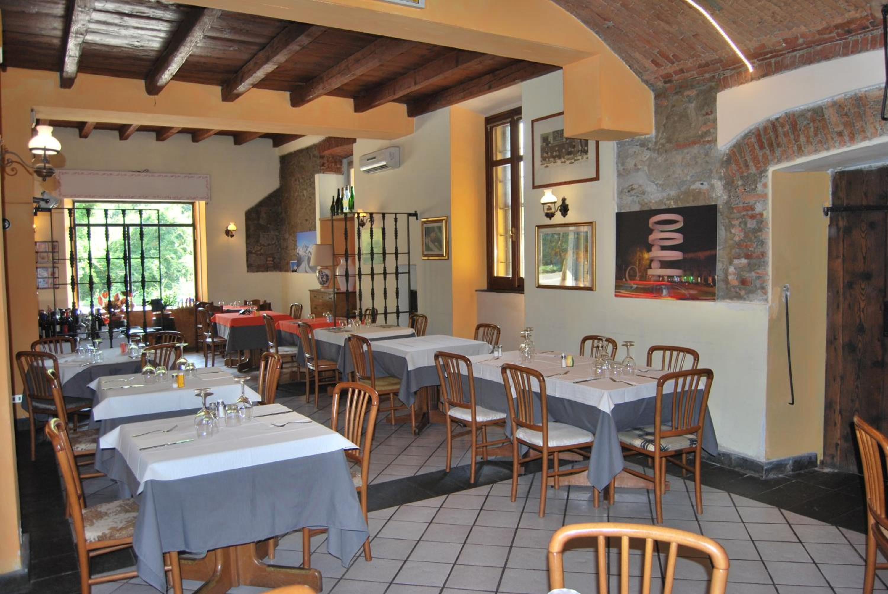 Food & Beverage