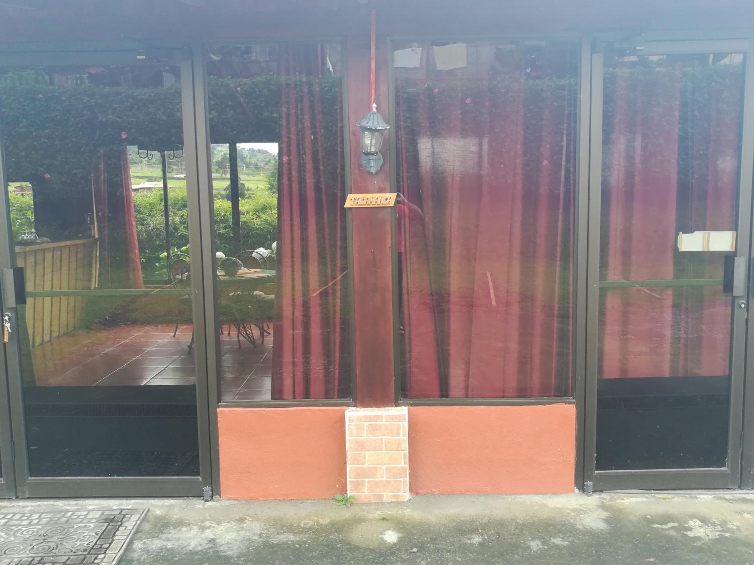 restaurant