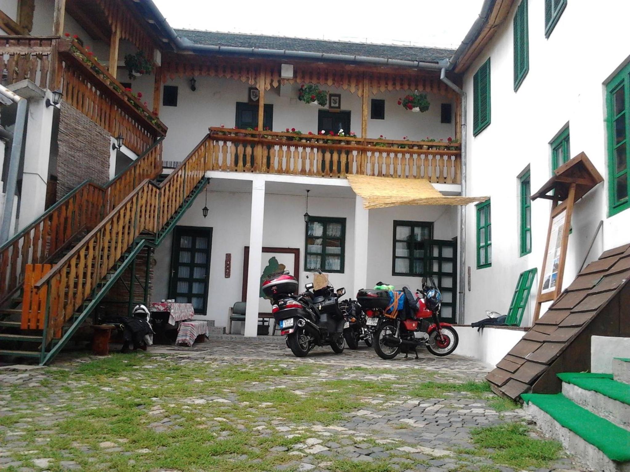 Photo 20