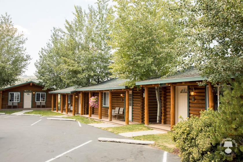 Cabin Creek Inn