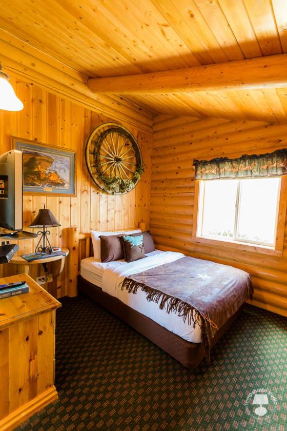Cabin Creek Inn