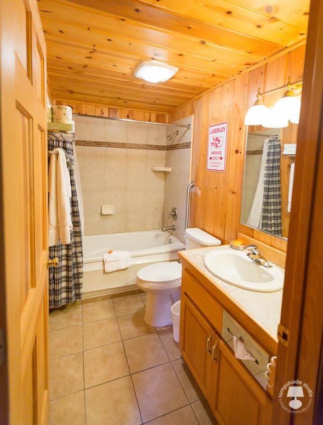 Cabin Creek Inn