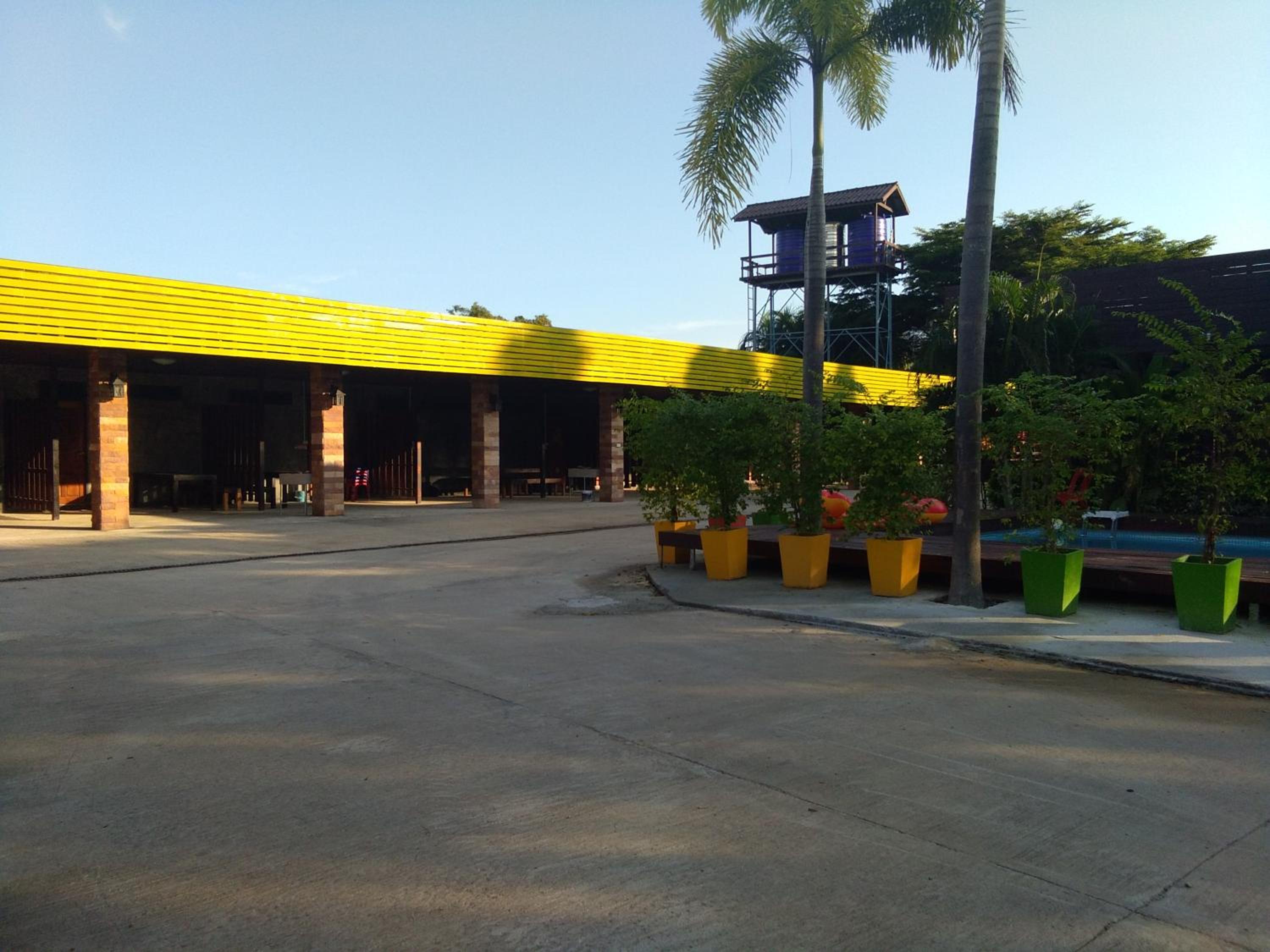 Pooma Resort