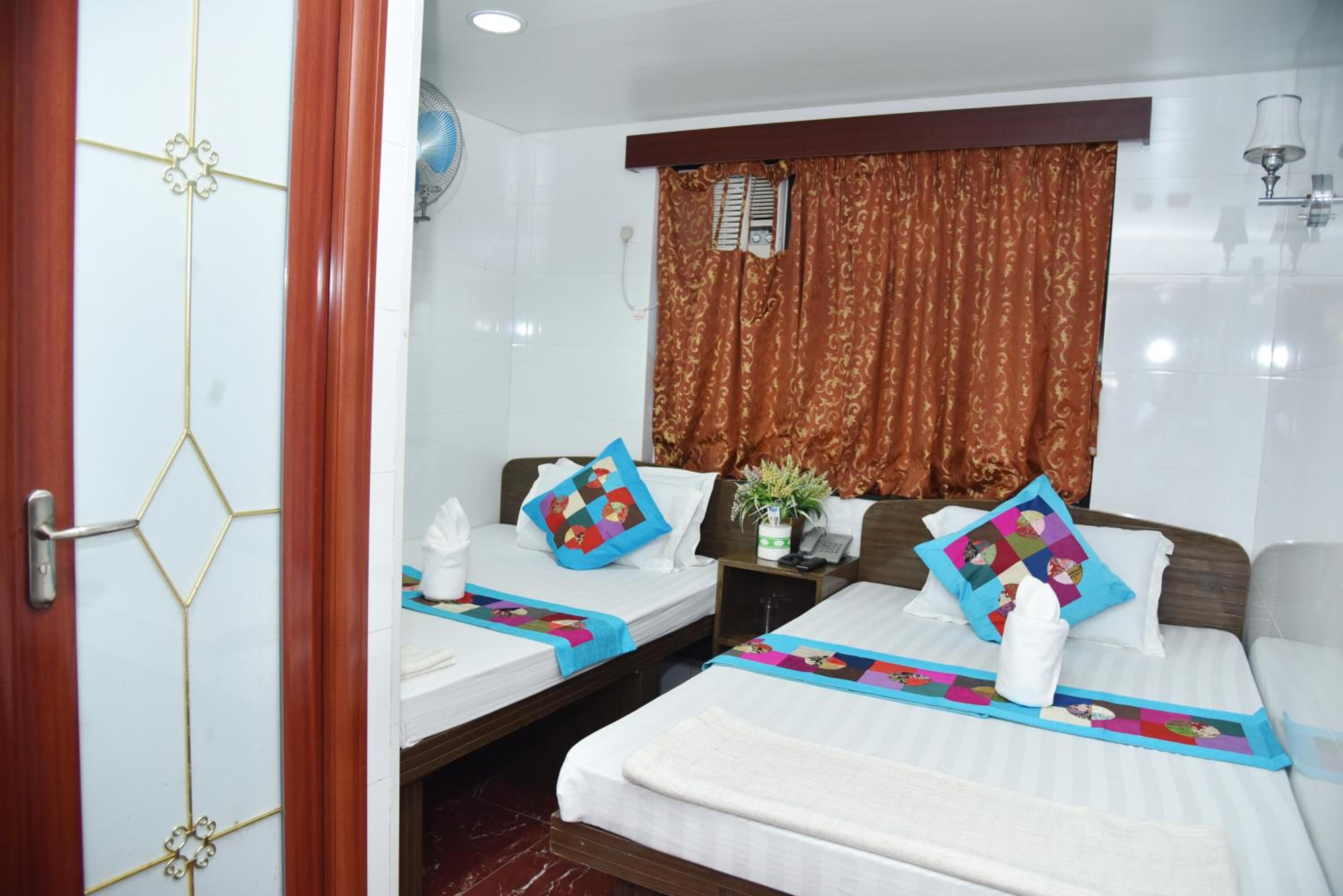 Traveller's Hostel