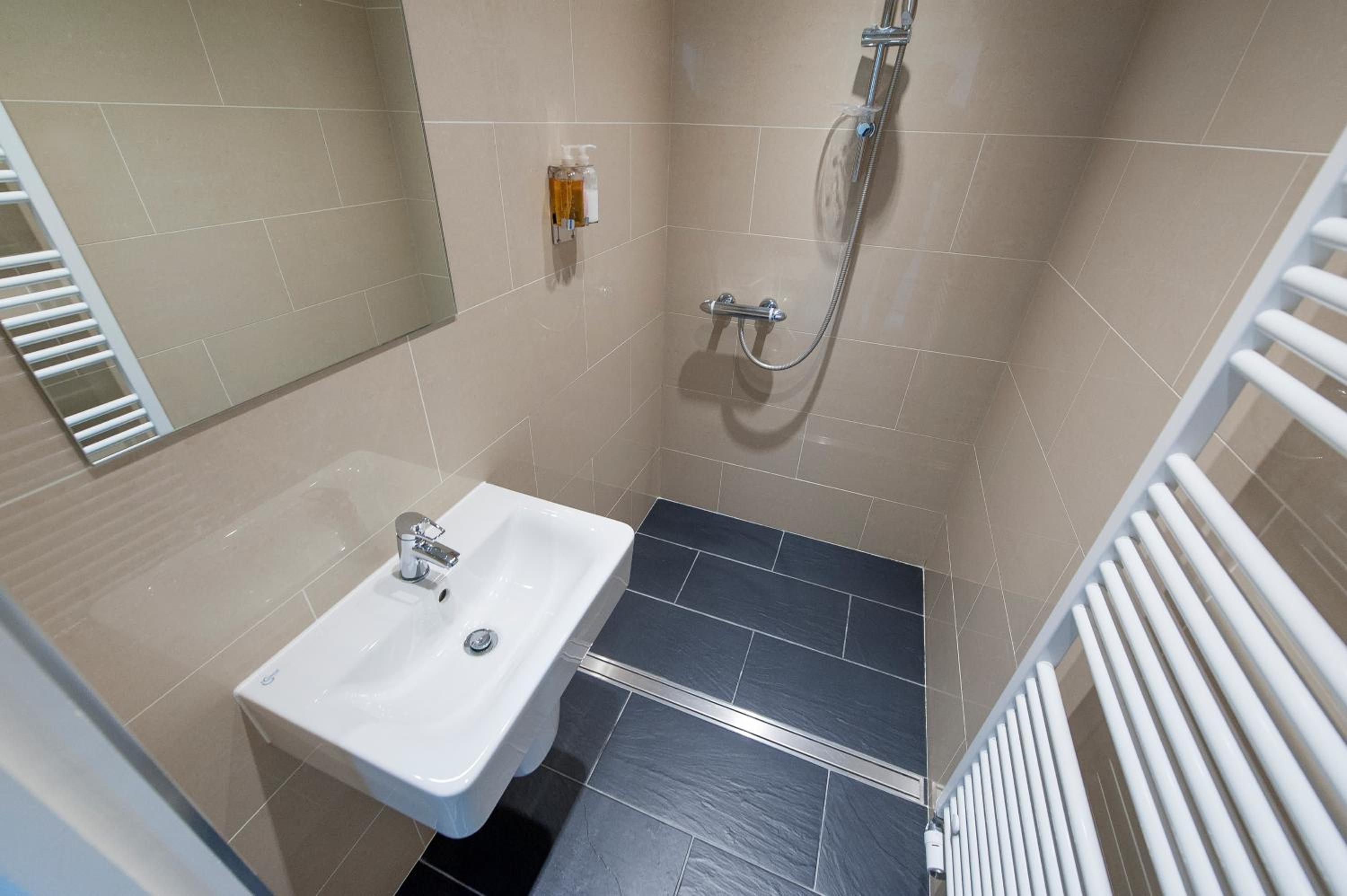Number 17 Bath view 3