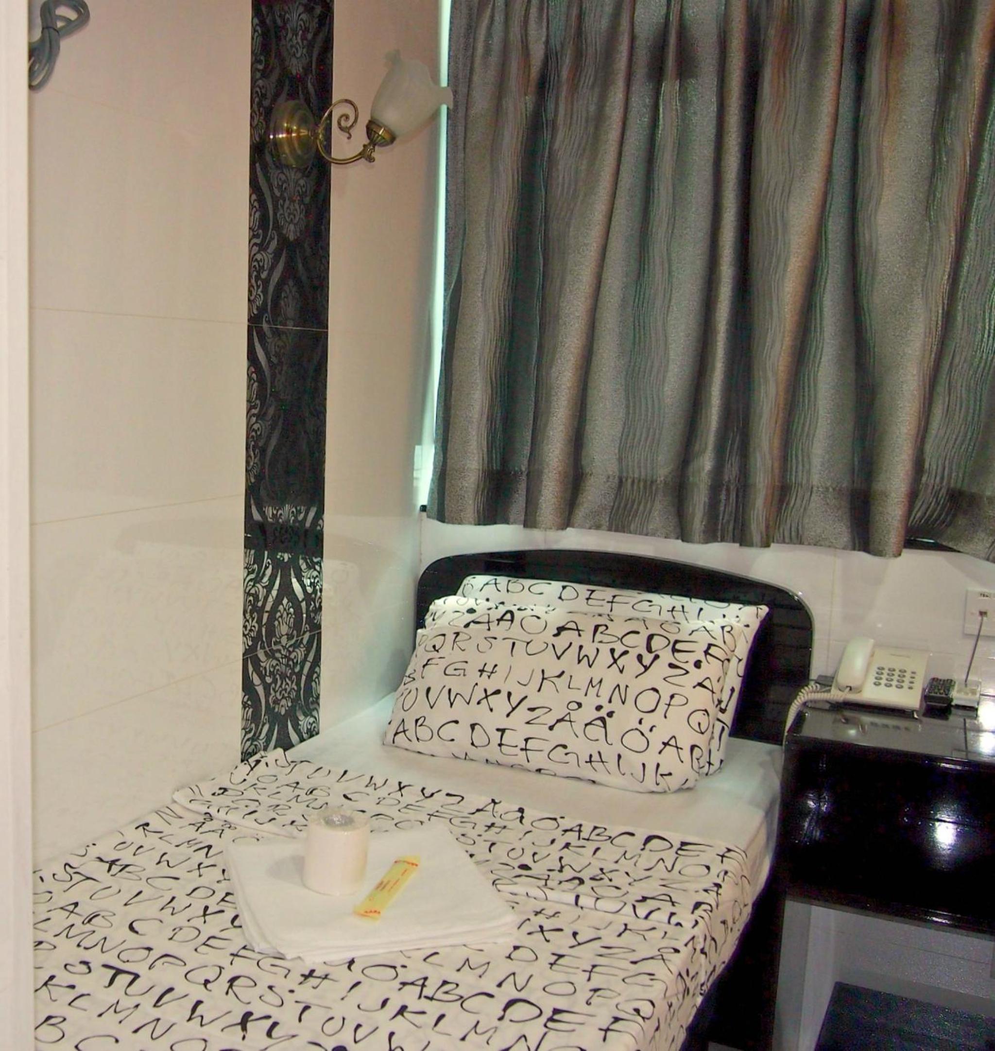 Traveller's Hostel