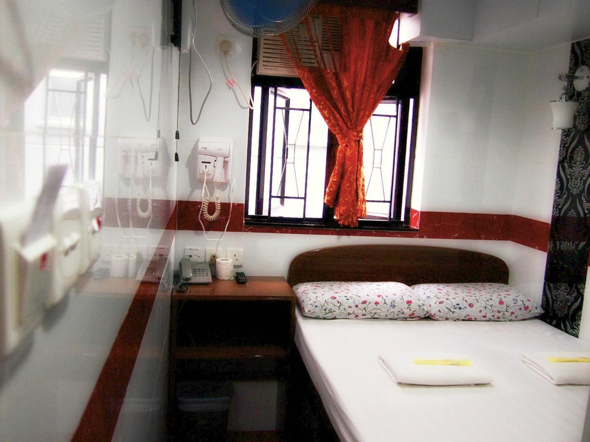 Traveller's Hostel