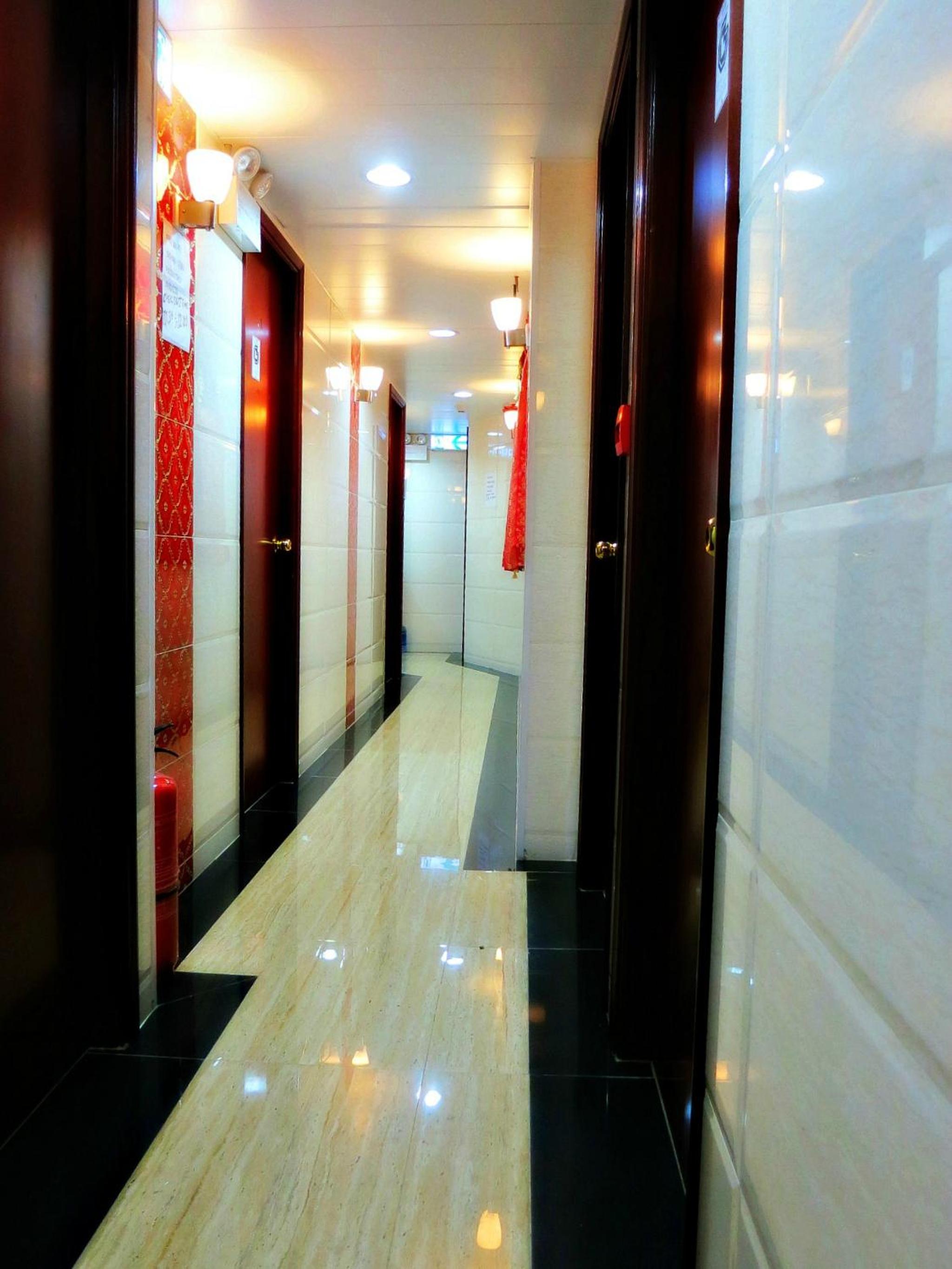 Traveller's Hostel