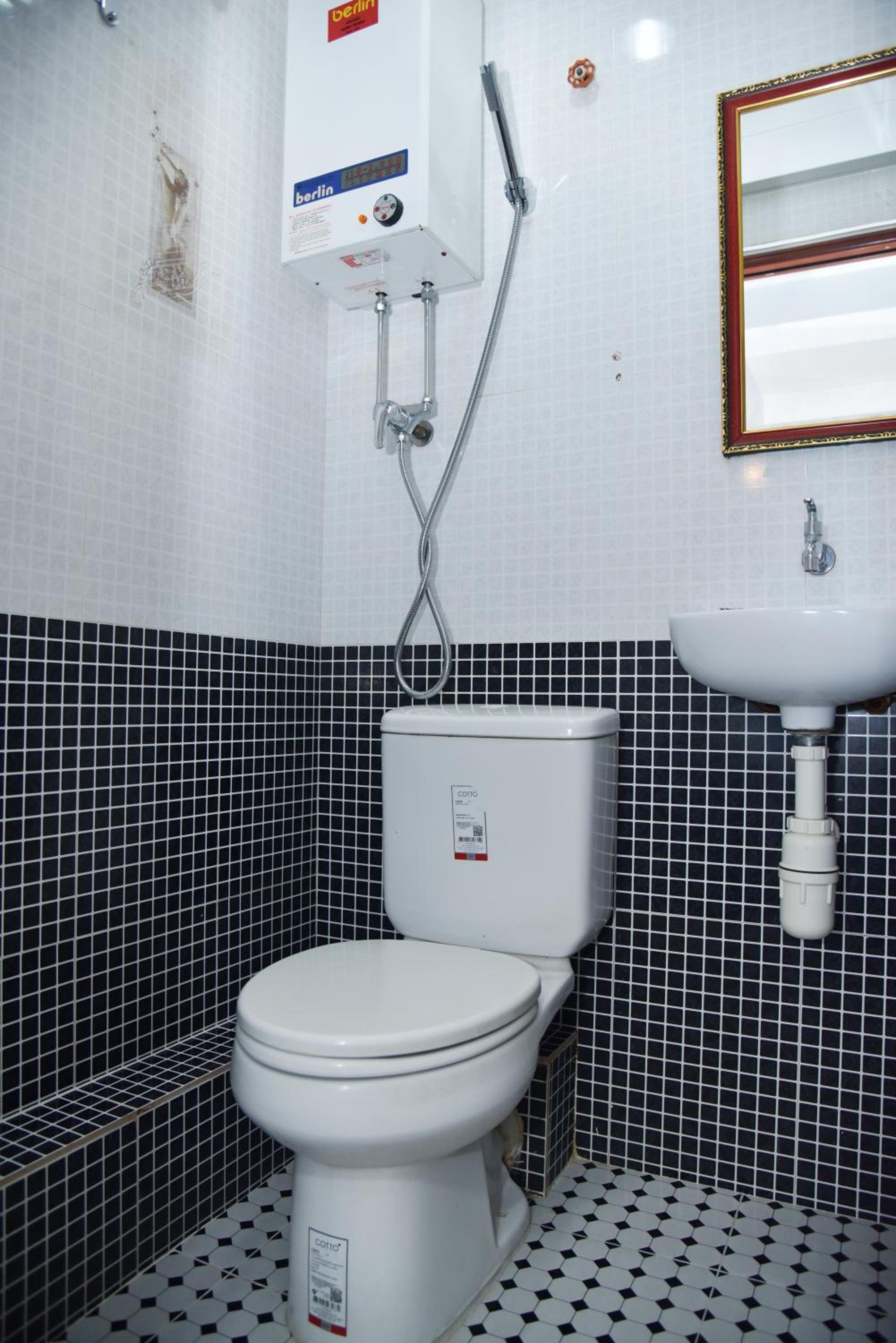 Traveller's Hostel