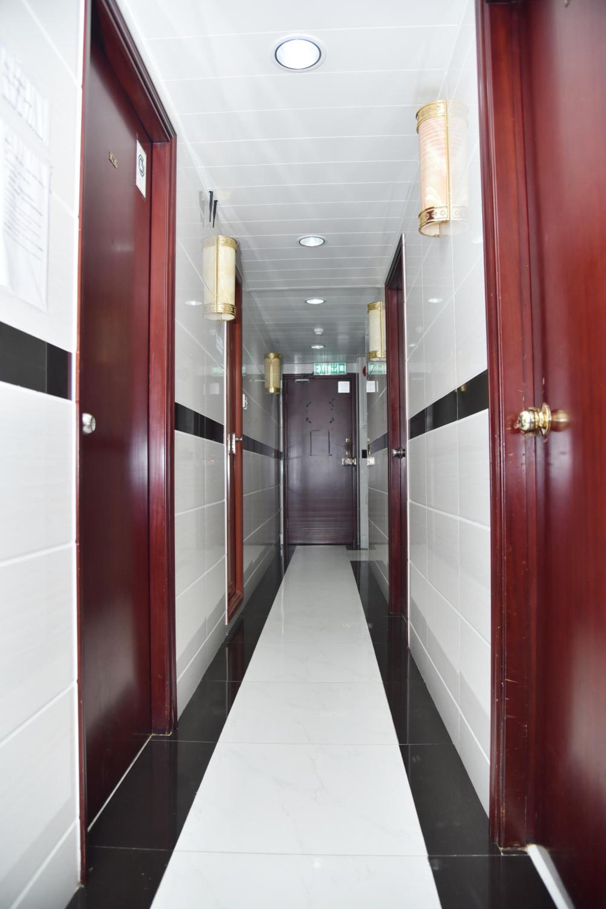 Traveller's Hostel