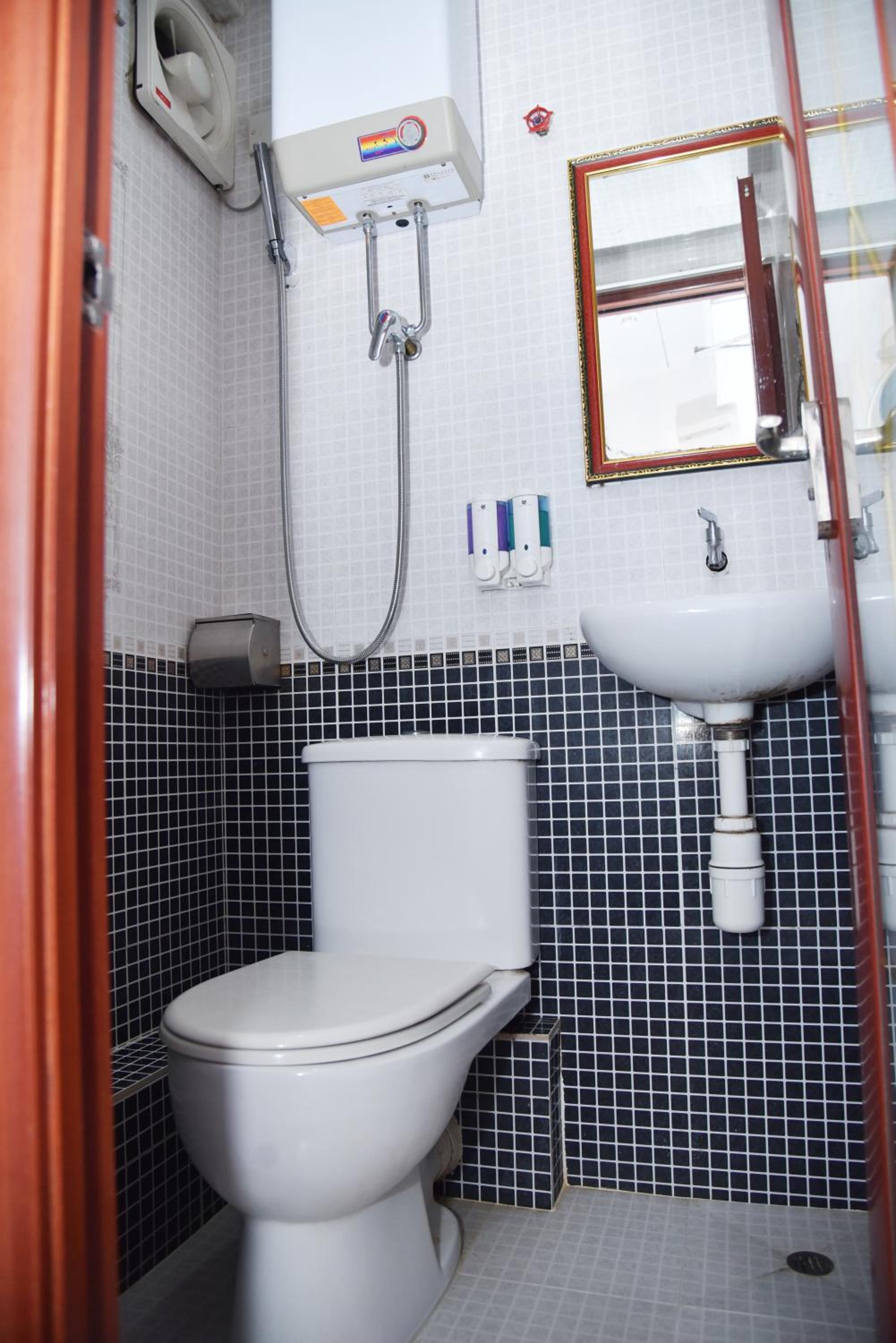Traveller's Hostel
