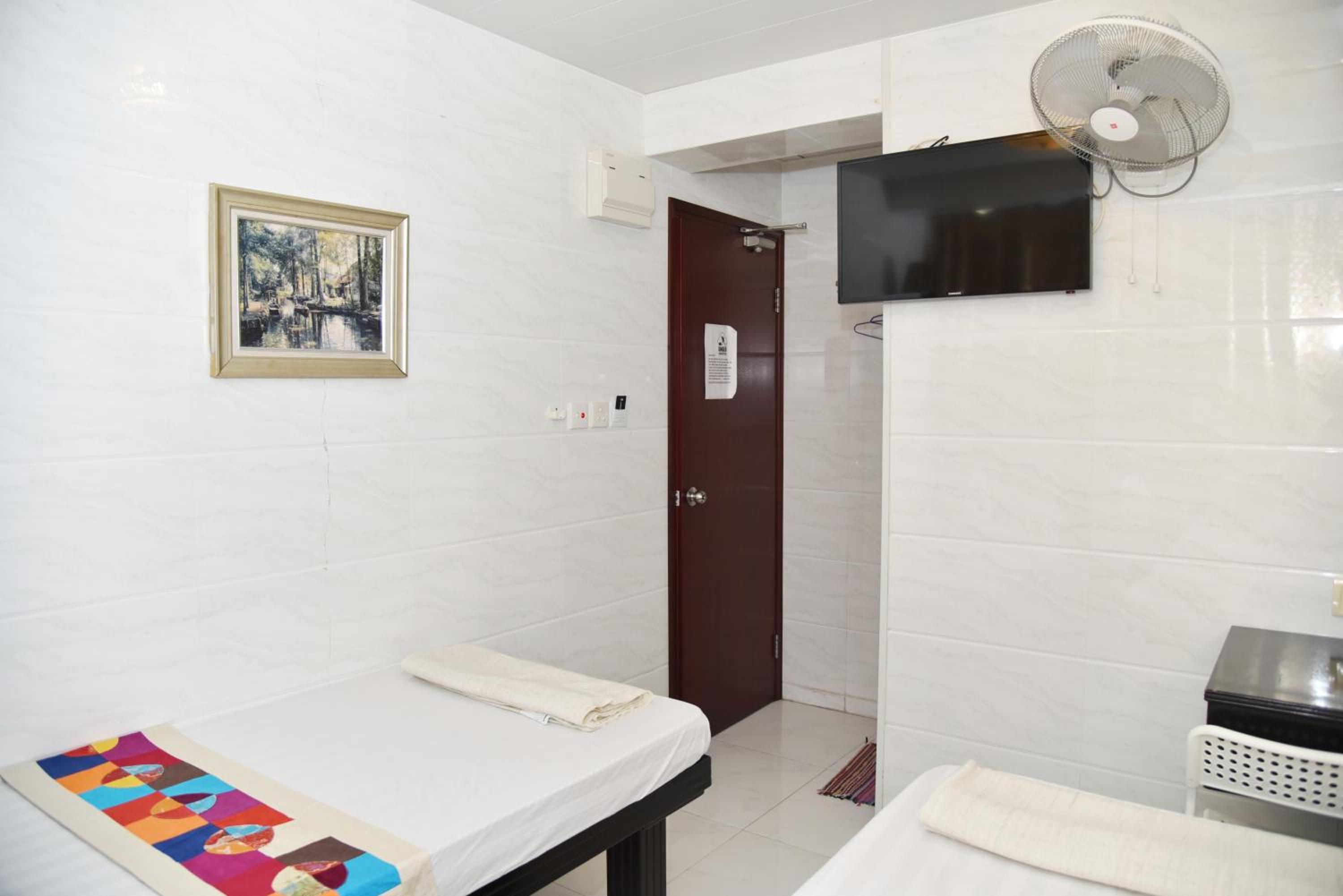 Traveller's Hostel