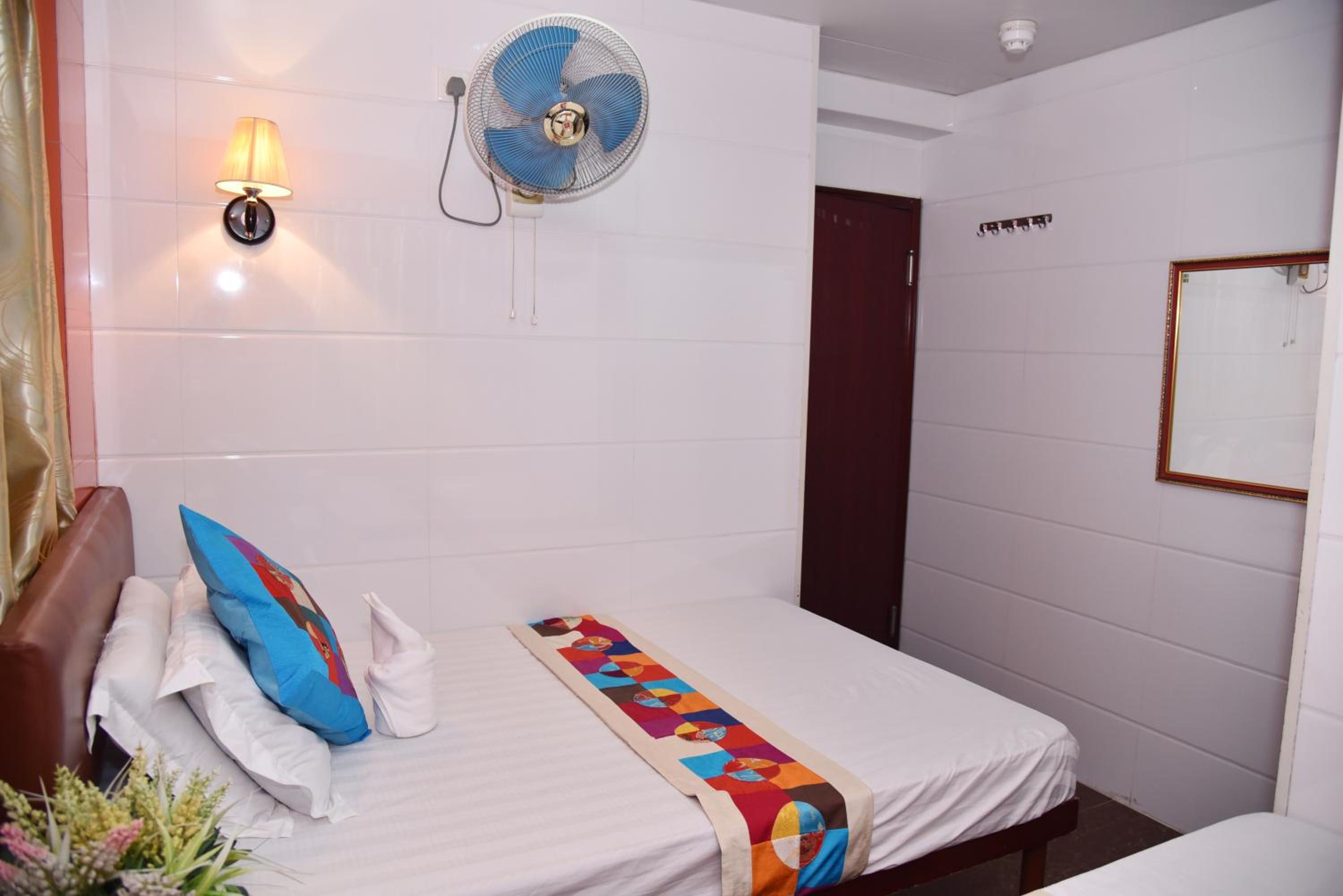 Traveller's Hostel
