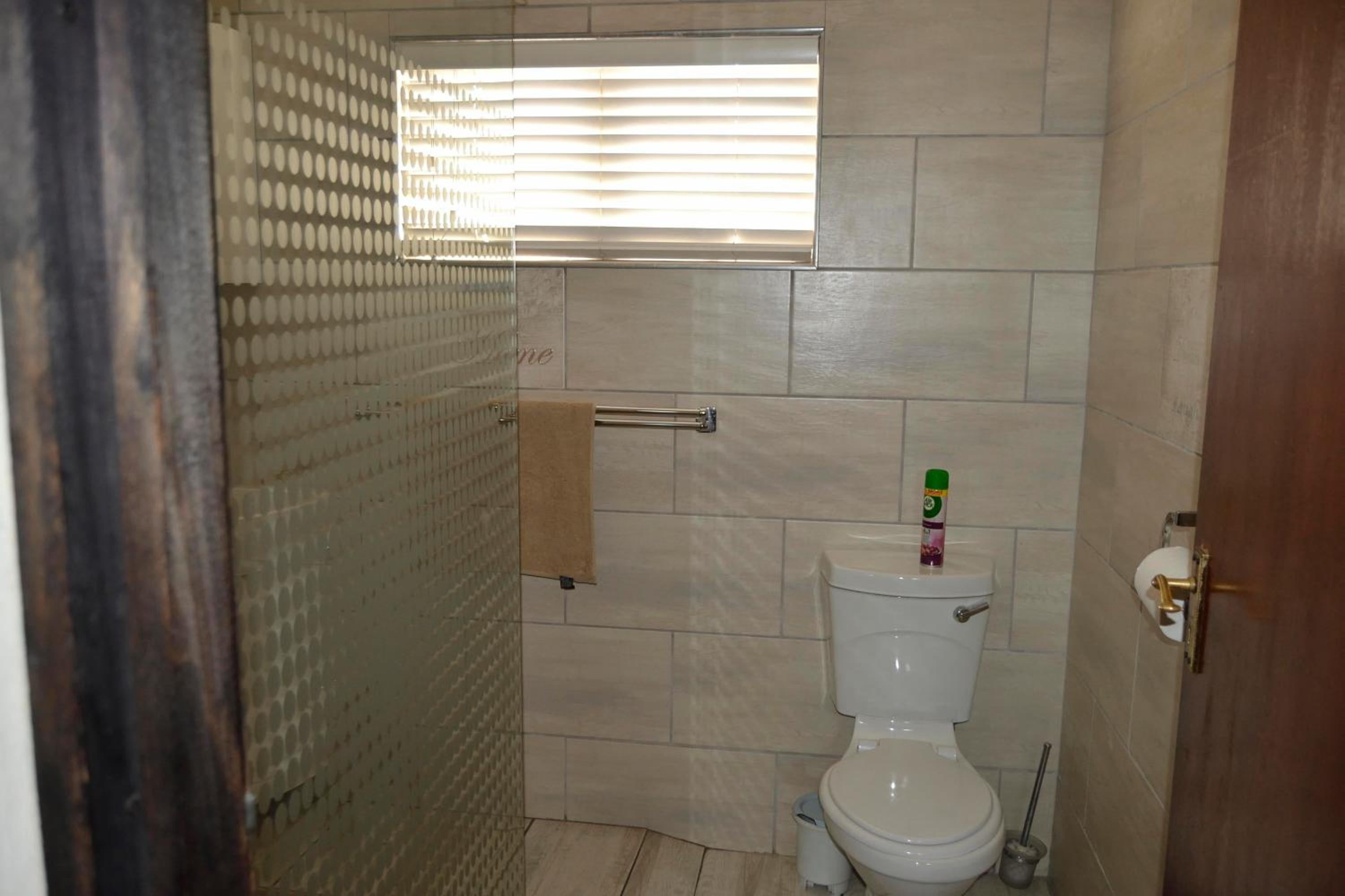 Acquila Guest House